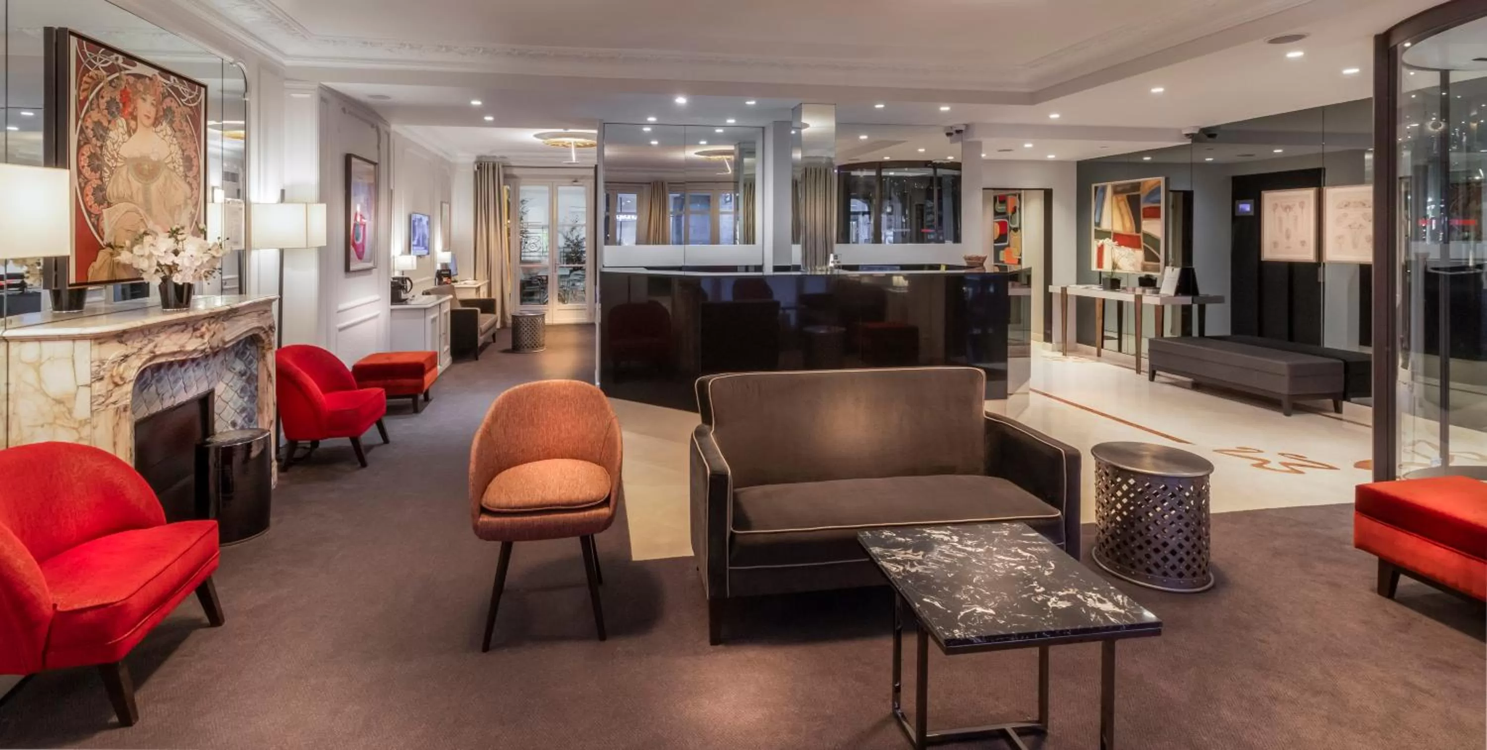 Lobby or reception in Elysées Ceramic