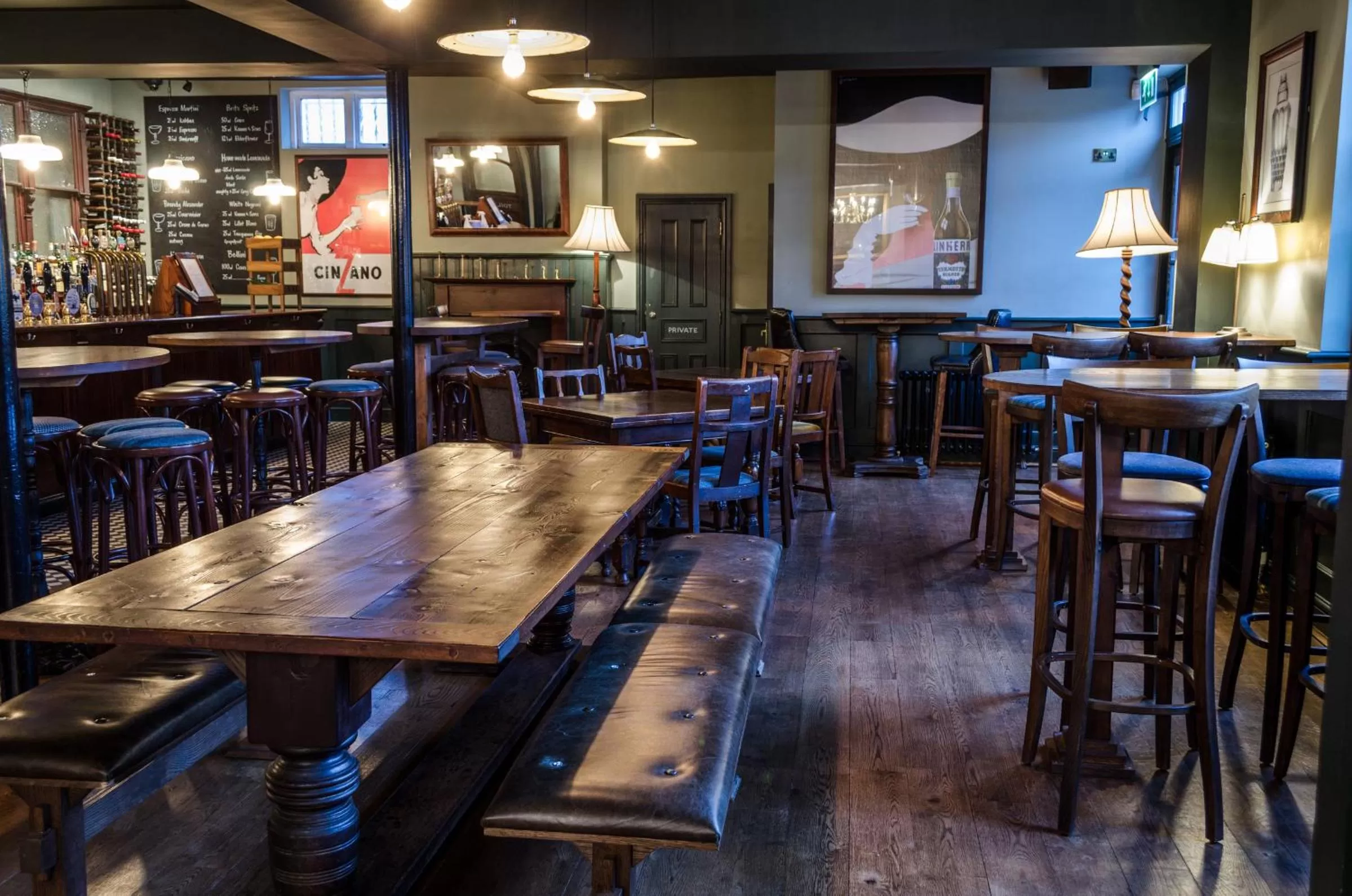 Restaurant/places to eat in Tulse Hill Hotel