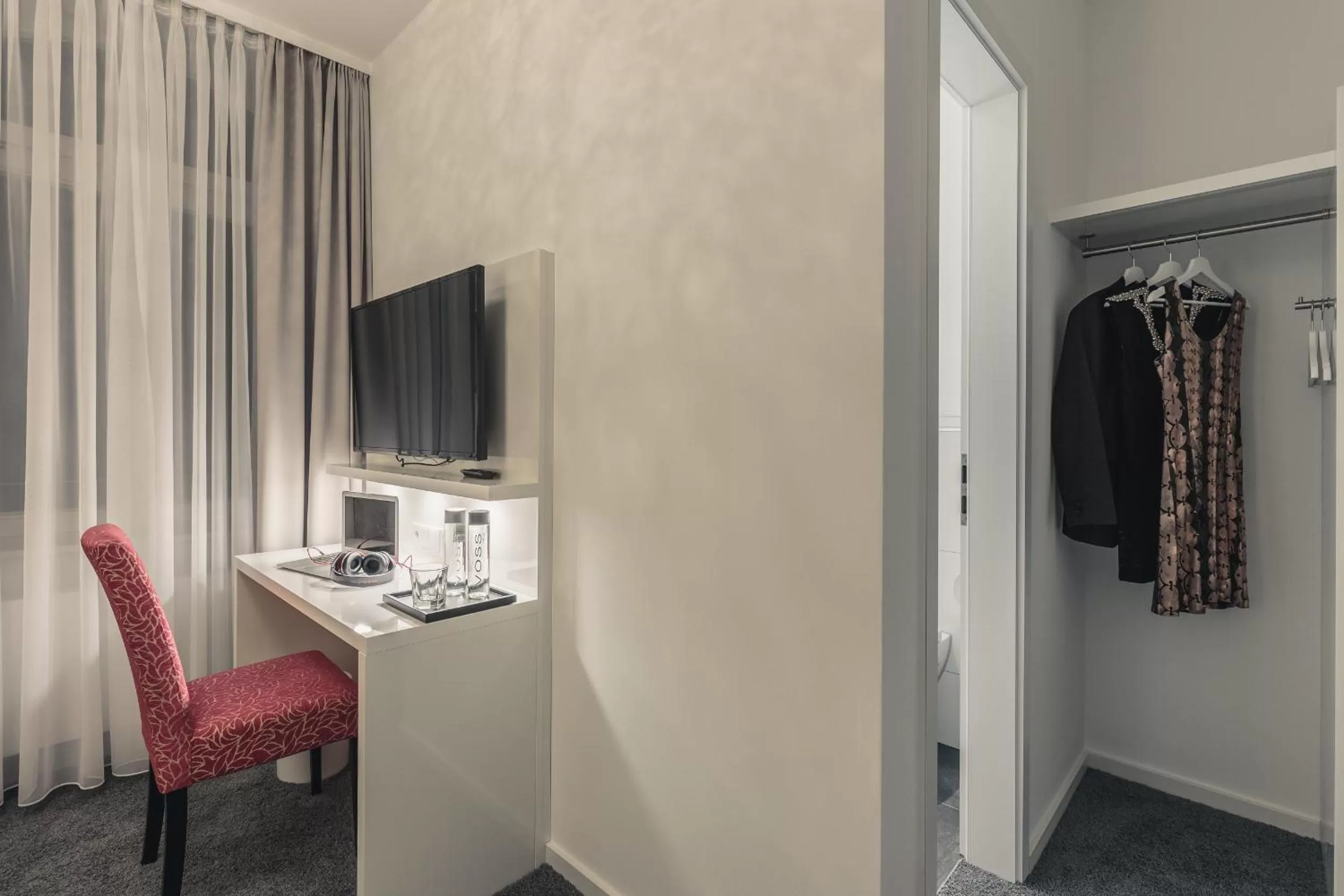 Decorative detail in Bahnlounge 1907