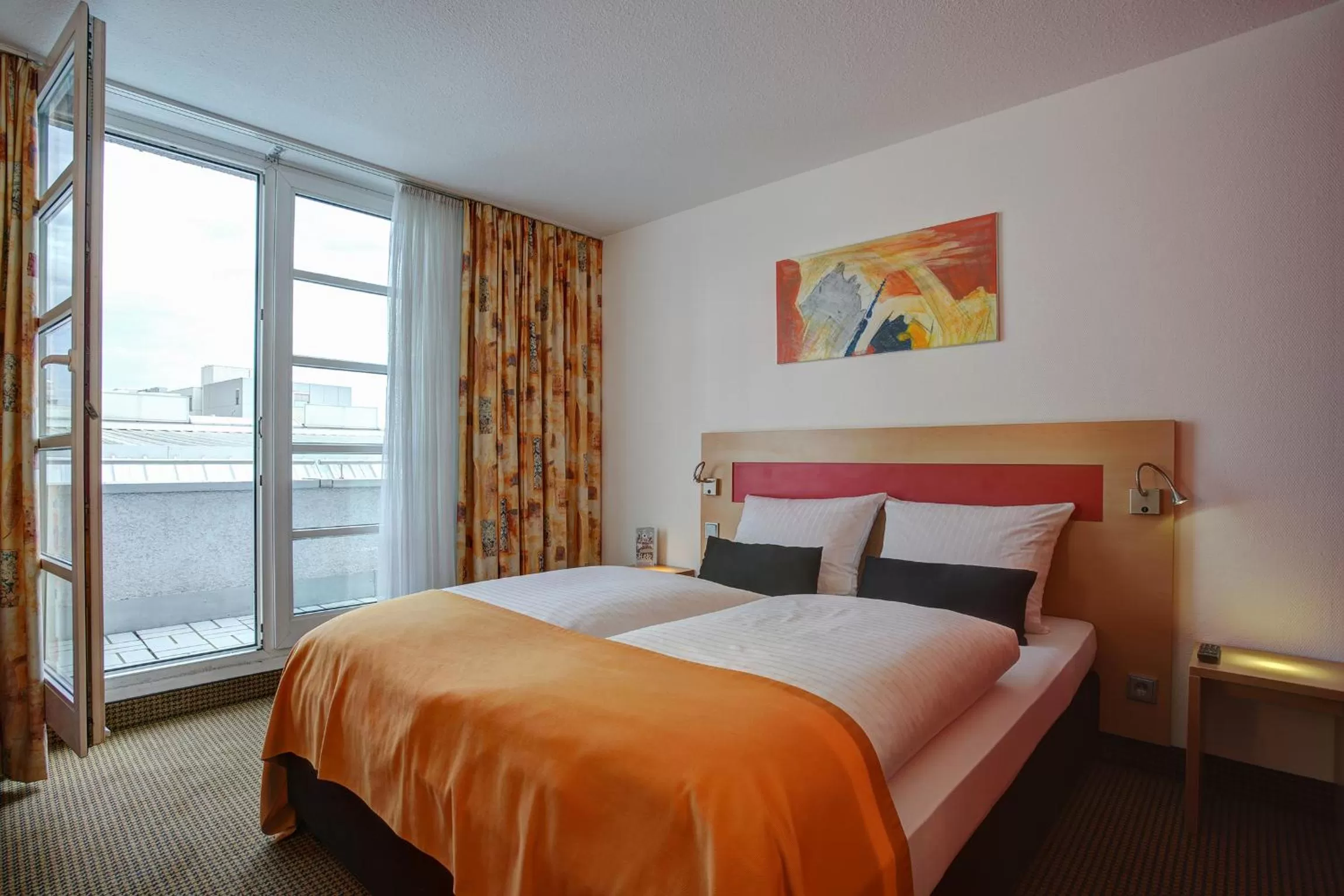 Photo of the whole room, Bed in Centro Hotel Nürnberg City, Trademark Collection by Wyndham