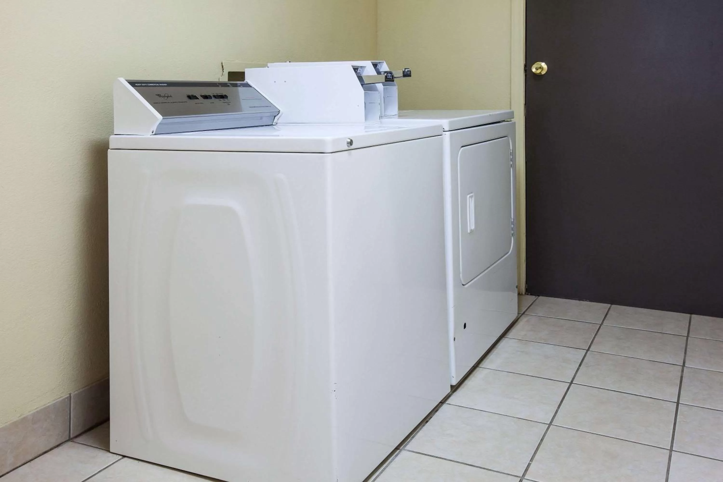 On site in Super 8 by Wyndham Sulphur