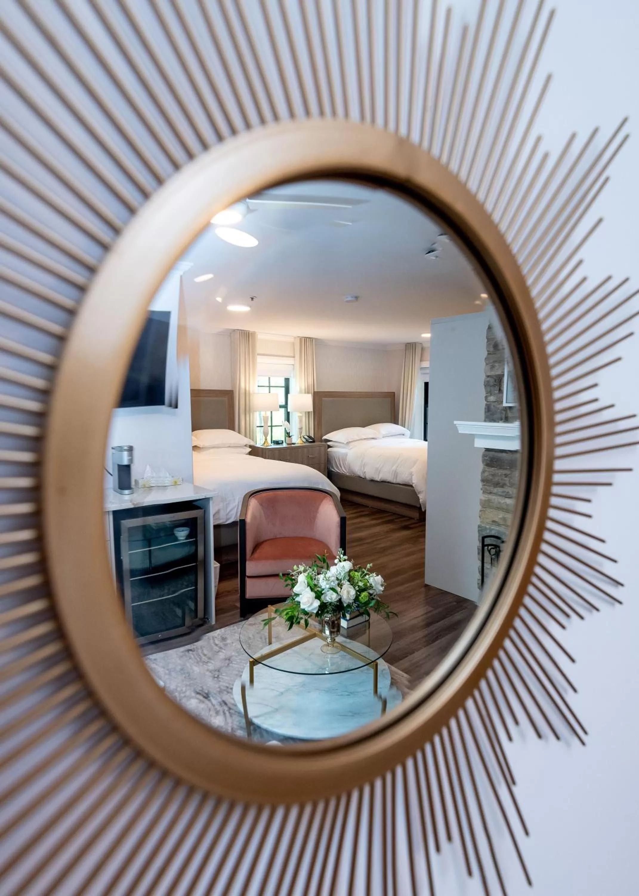 Photo of the whole room, Bed in The Glenerin Inn