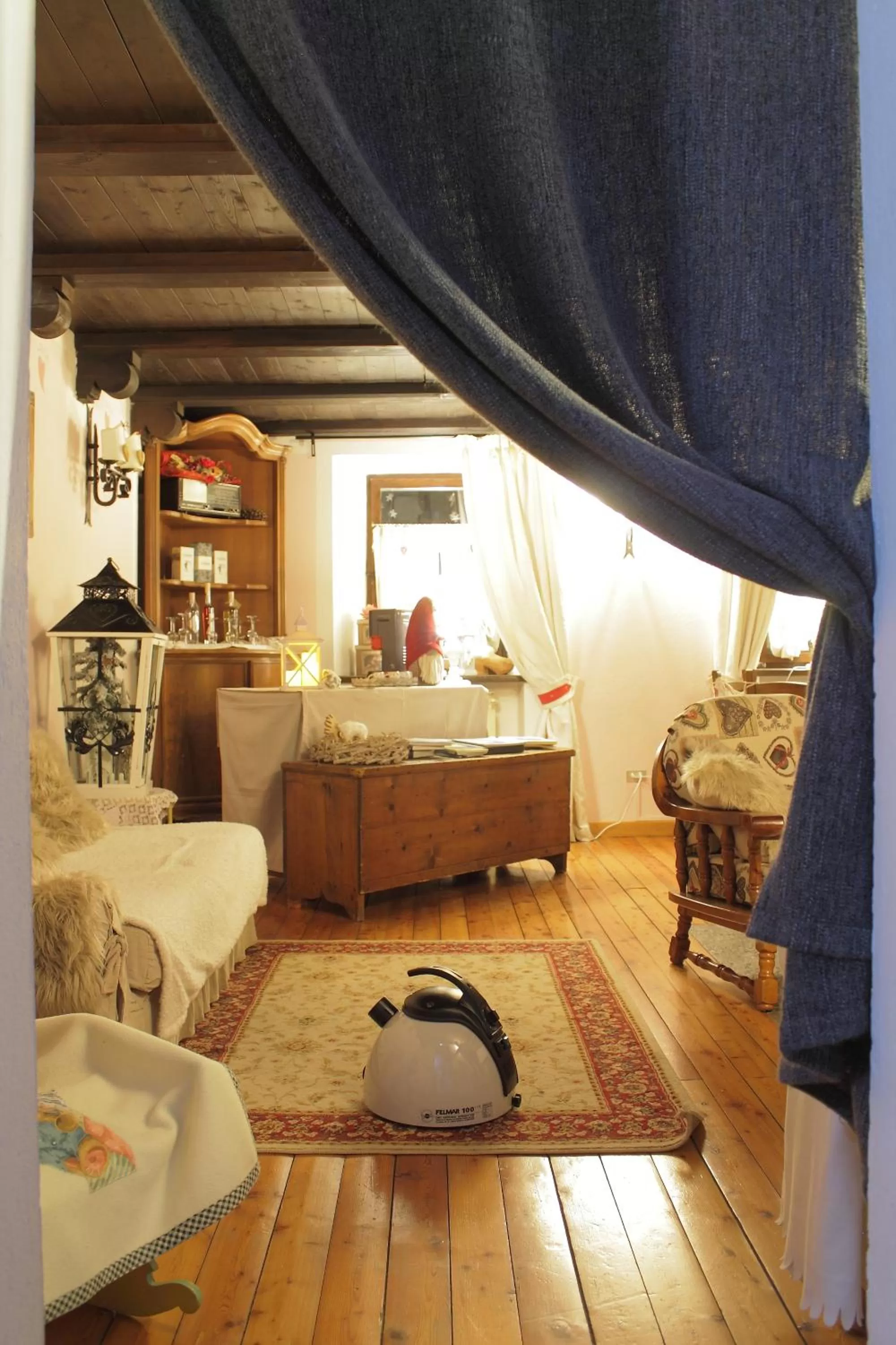 Lounge or bar, Bed in Le Coeur du Pont