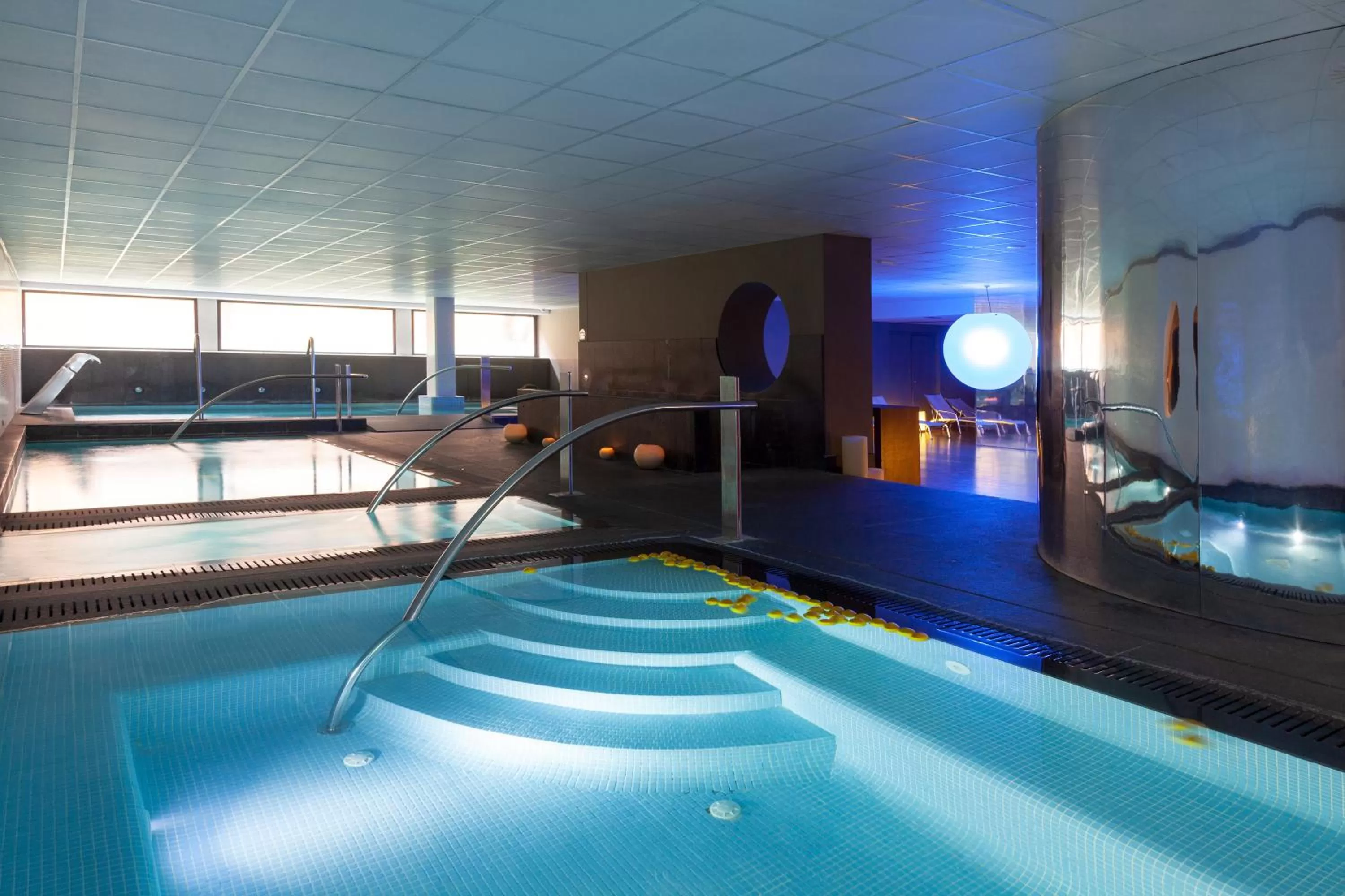 Swimming pool in Montanyà