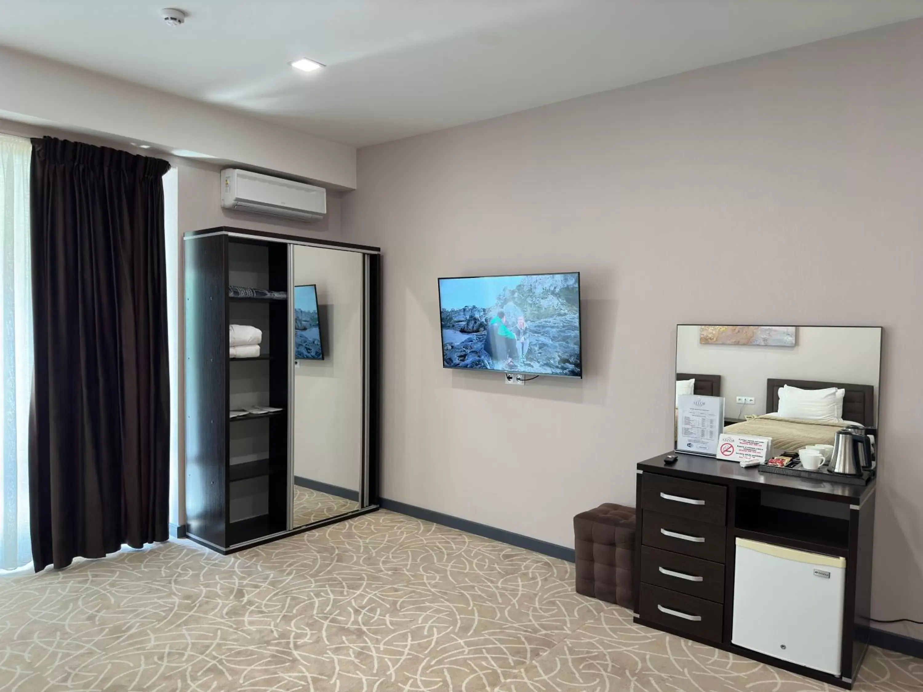 Twin Room - single occupancy in Astor Hotel Twin Room - single occupancy in Astor Hotel