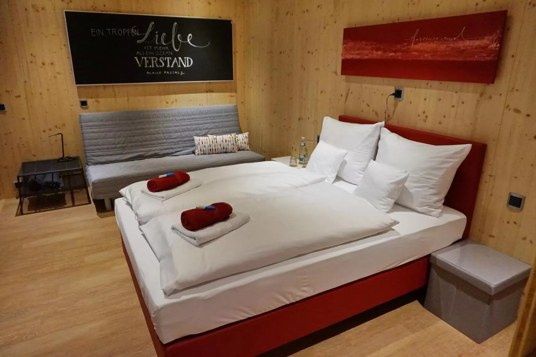 Photo of the whole room, Bed in mein kleinHOTEL