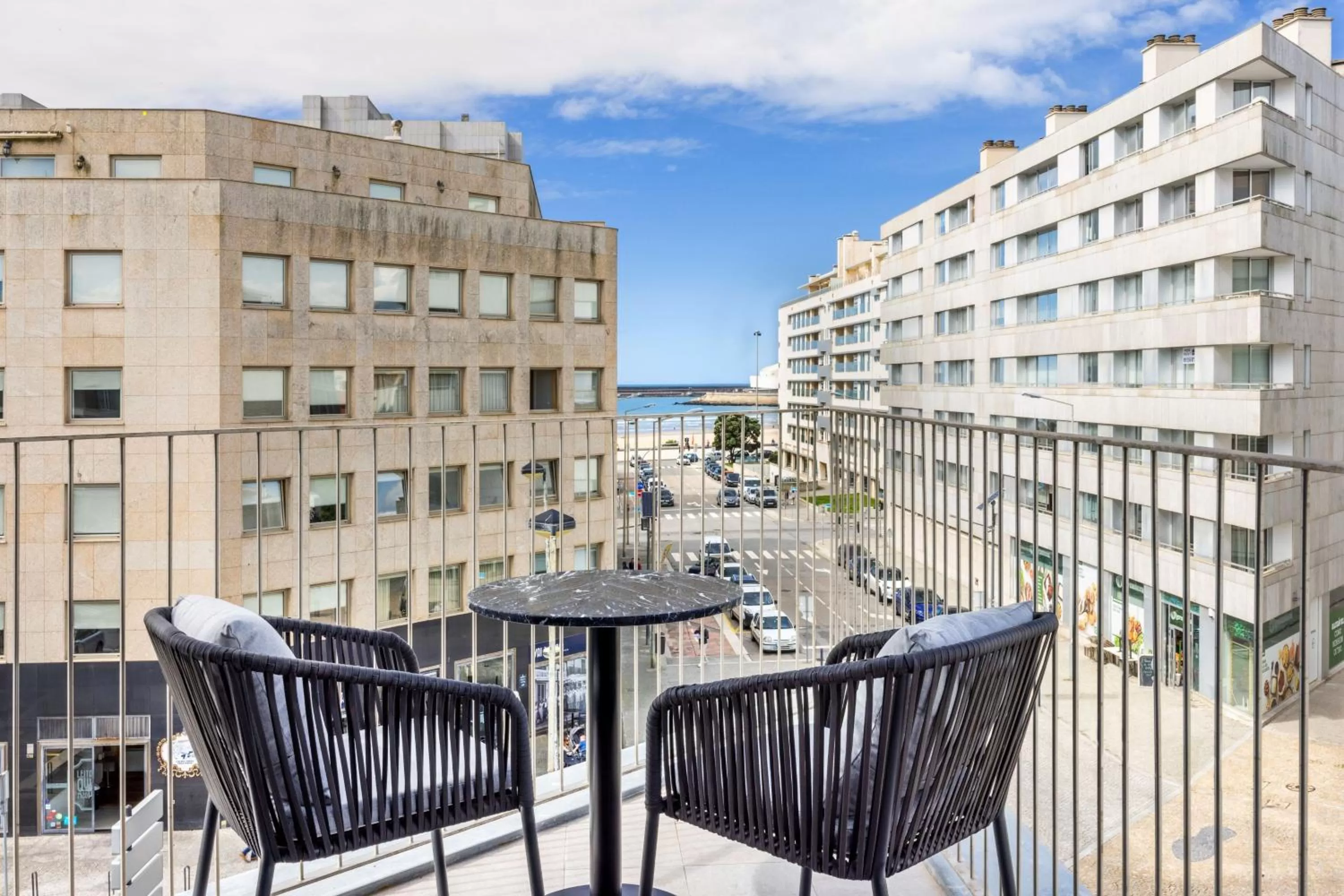 Bedroom in Four Points by Sheraton Matosinhos