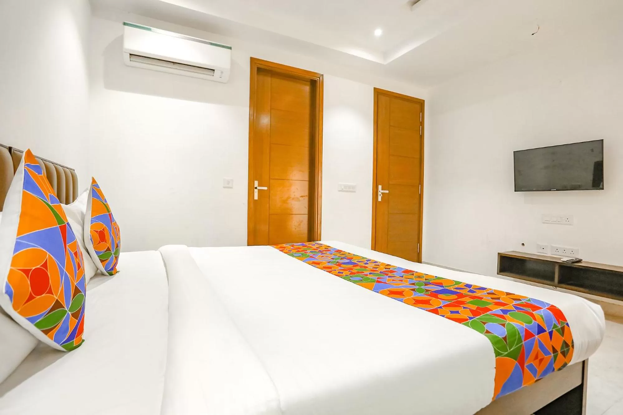 Bed in FabExpress Aerosky Deluxe - Nr Yashobhoomi Convention Centre