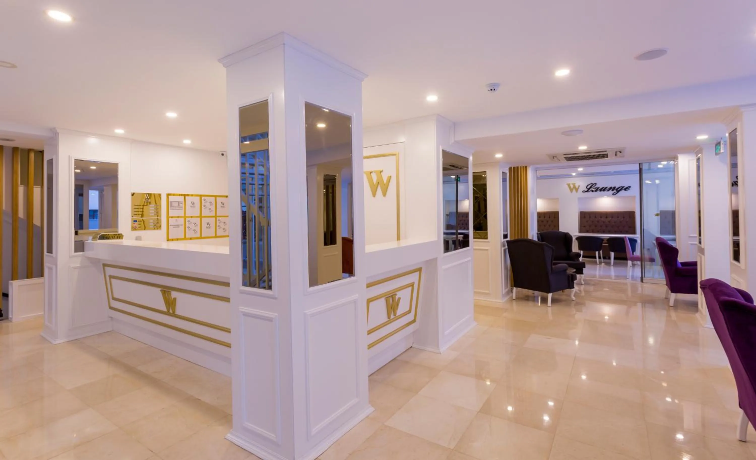 Lobby or reception in Wise Hotel & Spa - Adults Only
