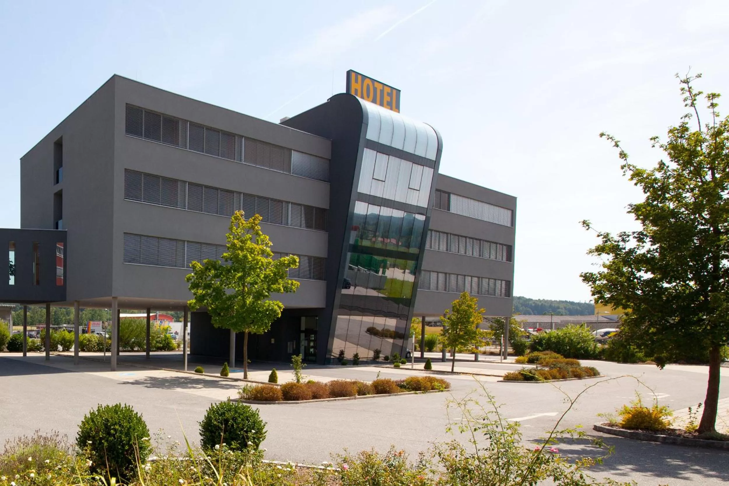 Facade/entrance in Business Hotel Ambio Gleisdorf