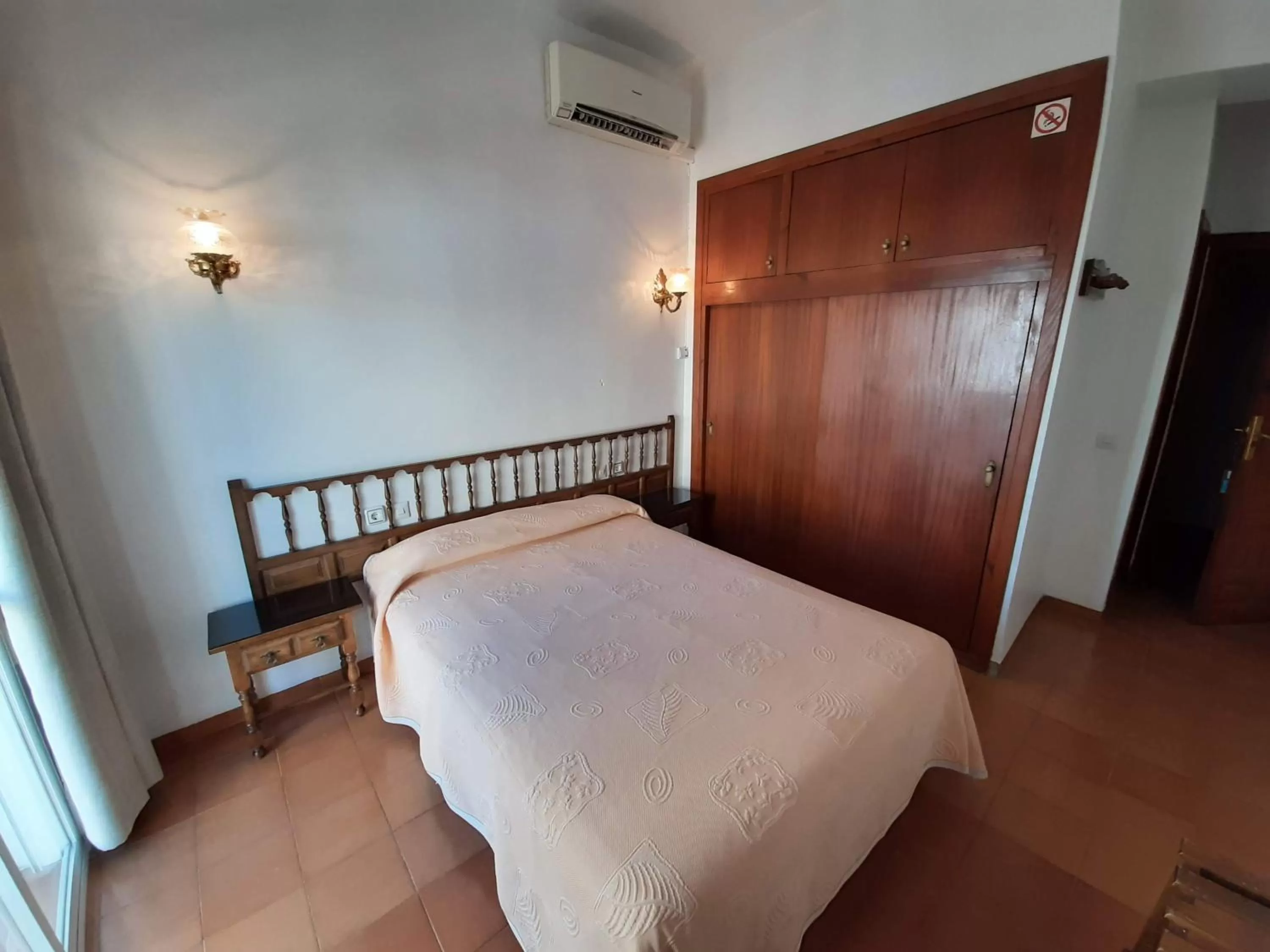 Photo of the whole room in Hotel Buenavista