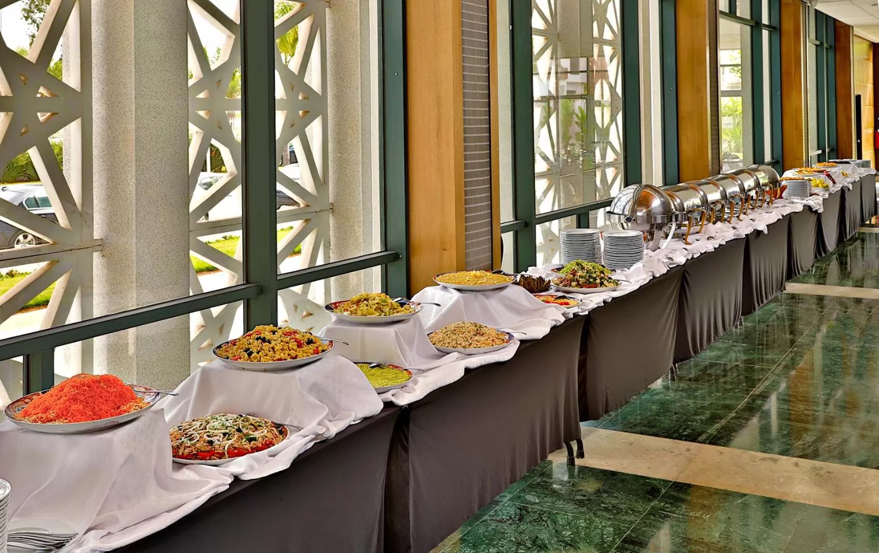 Banquet/Function facilities in L' Amphitrite Palace Beach Resort & Spa