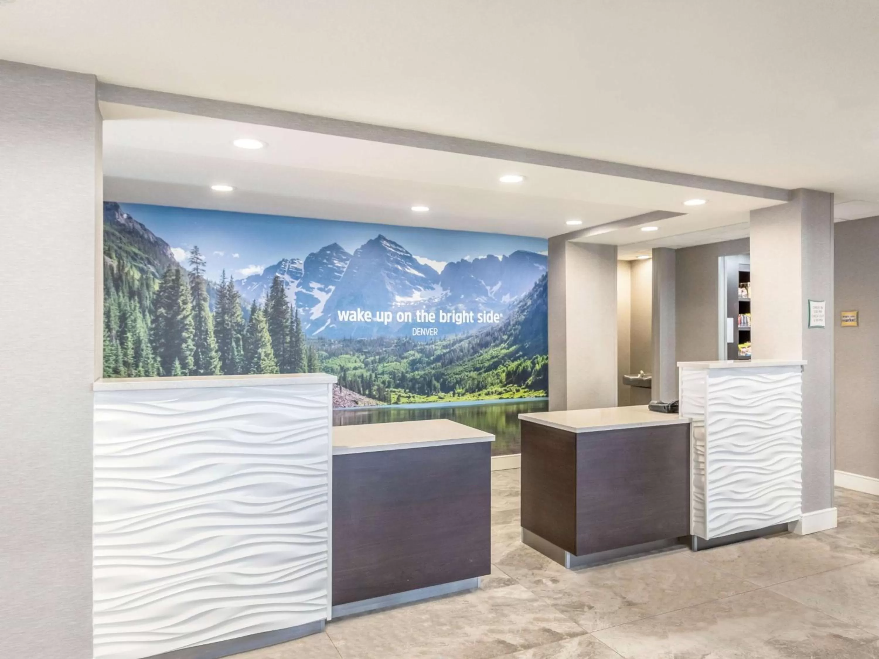 Lobby or reception in La Quinta by Wyndham Denver Tech Center