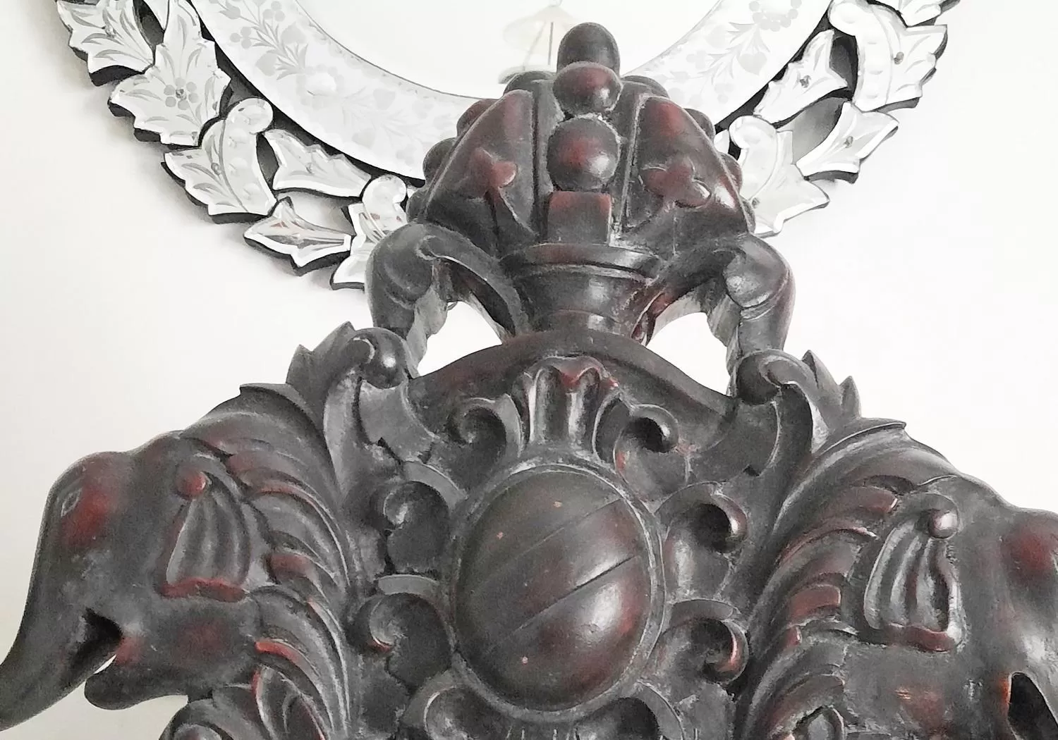 Bed in Saratha Vilas Chettinad