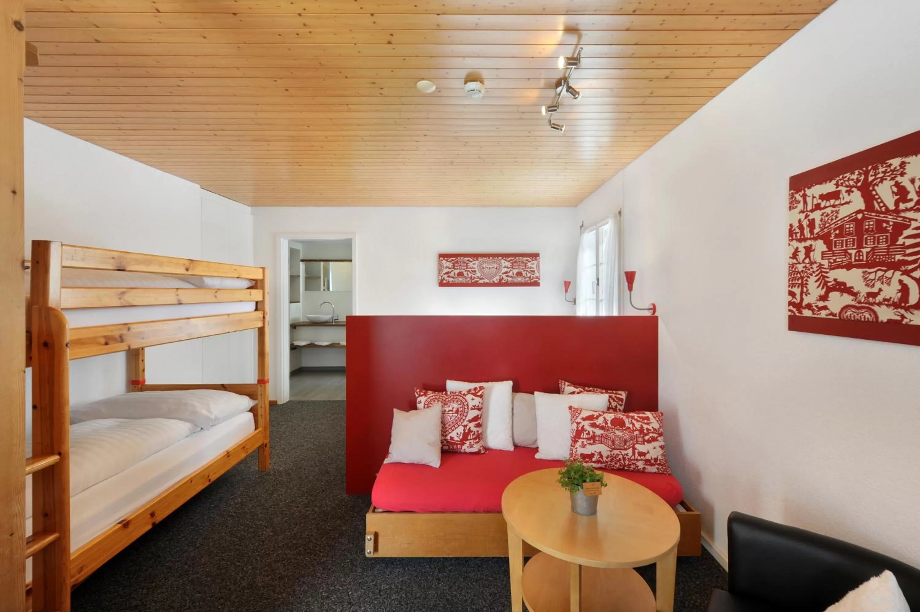 Photo of the whole room, Bed in Alpinhotel Bort