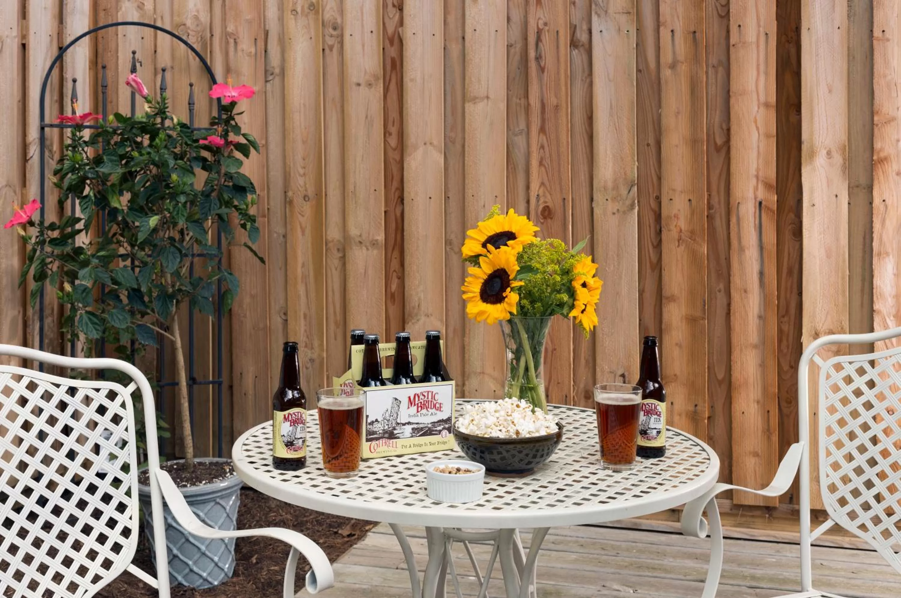 Patio in Abbey's Lantern Hill Inn