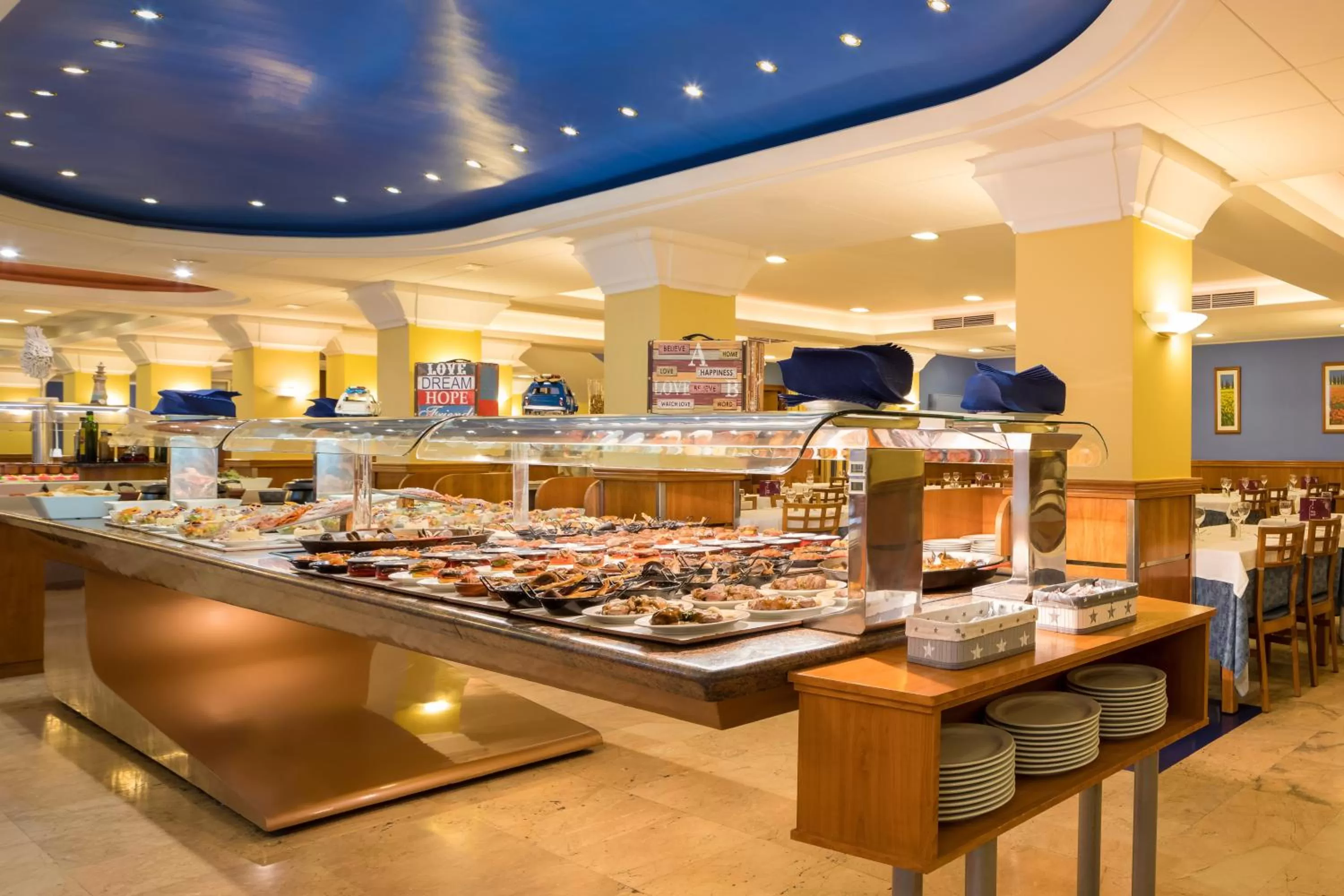 Restaurant/places to eat in htop Pineda Palace 4Sup - Adults Only #htopBliss