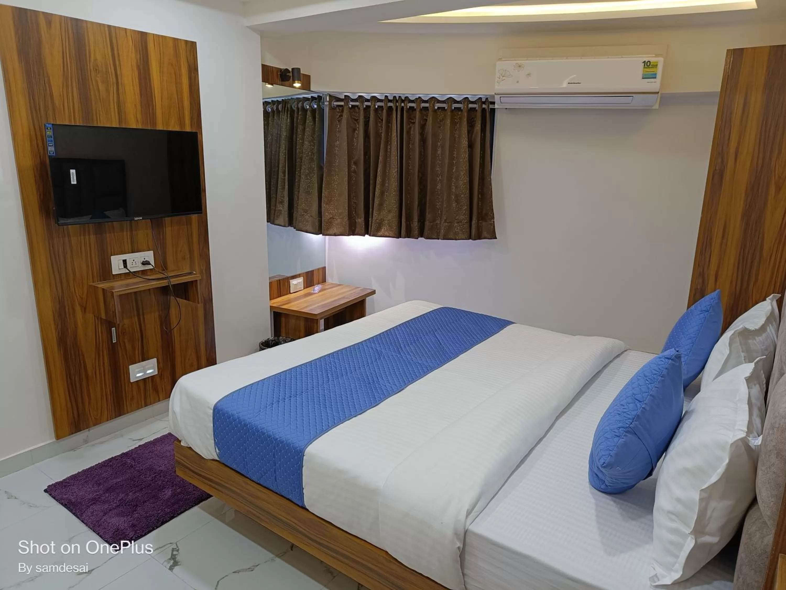 Bed in HOTEL ROYAL GRAND