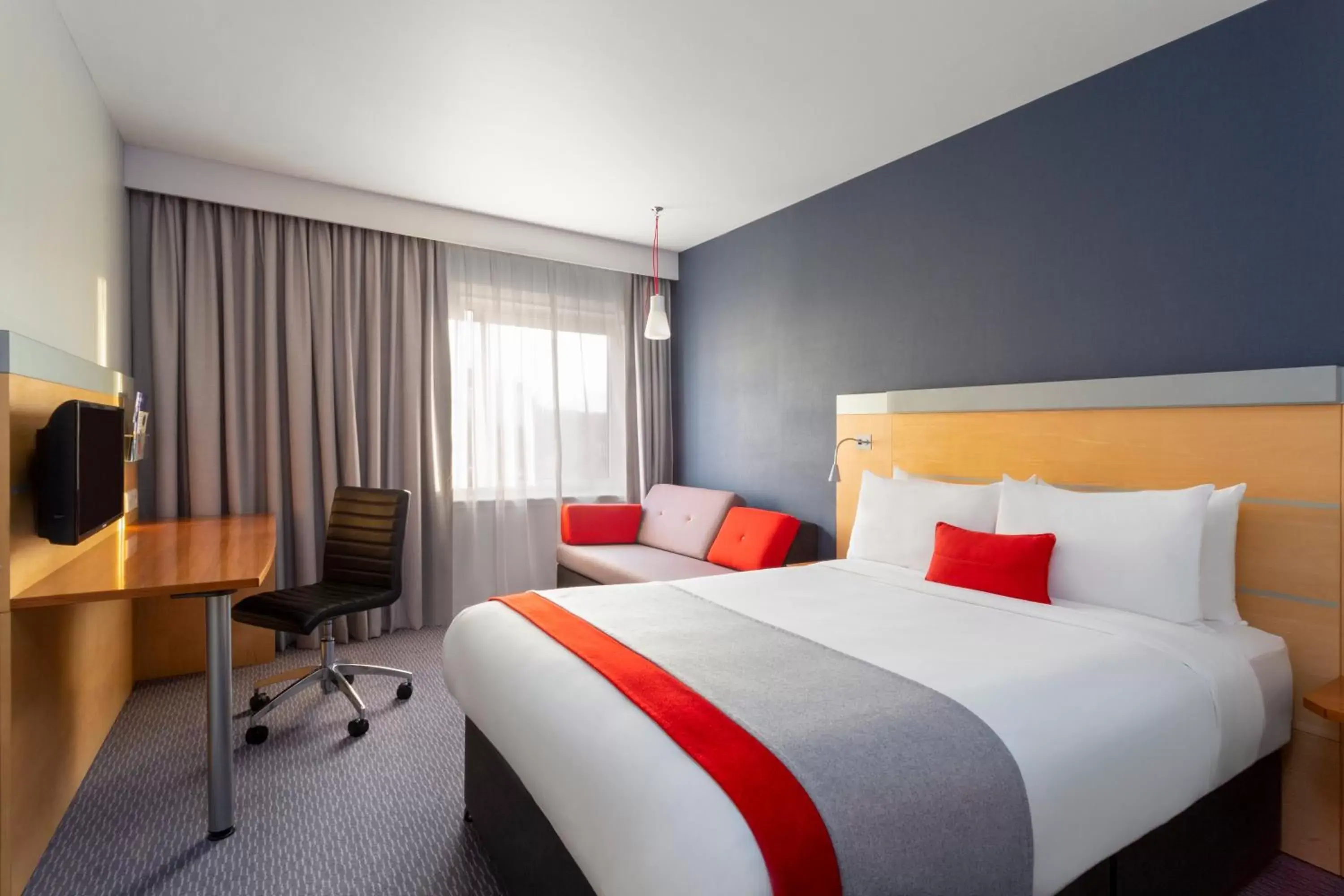 Holiday Inn Express Birmingham Redditch by IHG Holiday Inn Express Birmingham Redditch by IHG
