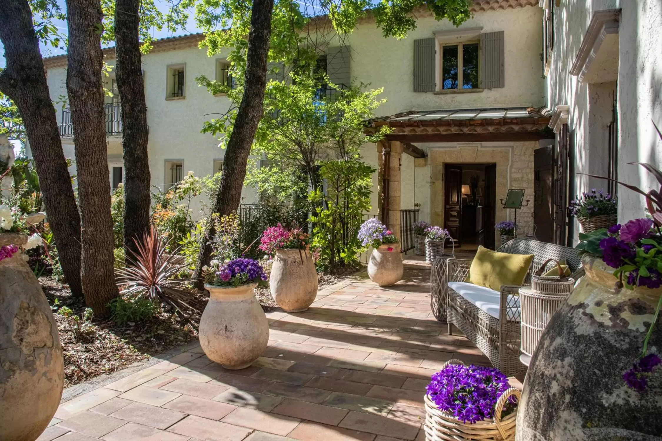 Facade/entrance in Hotel Les Messugues