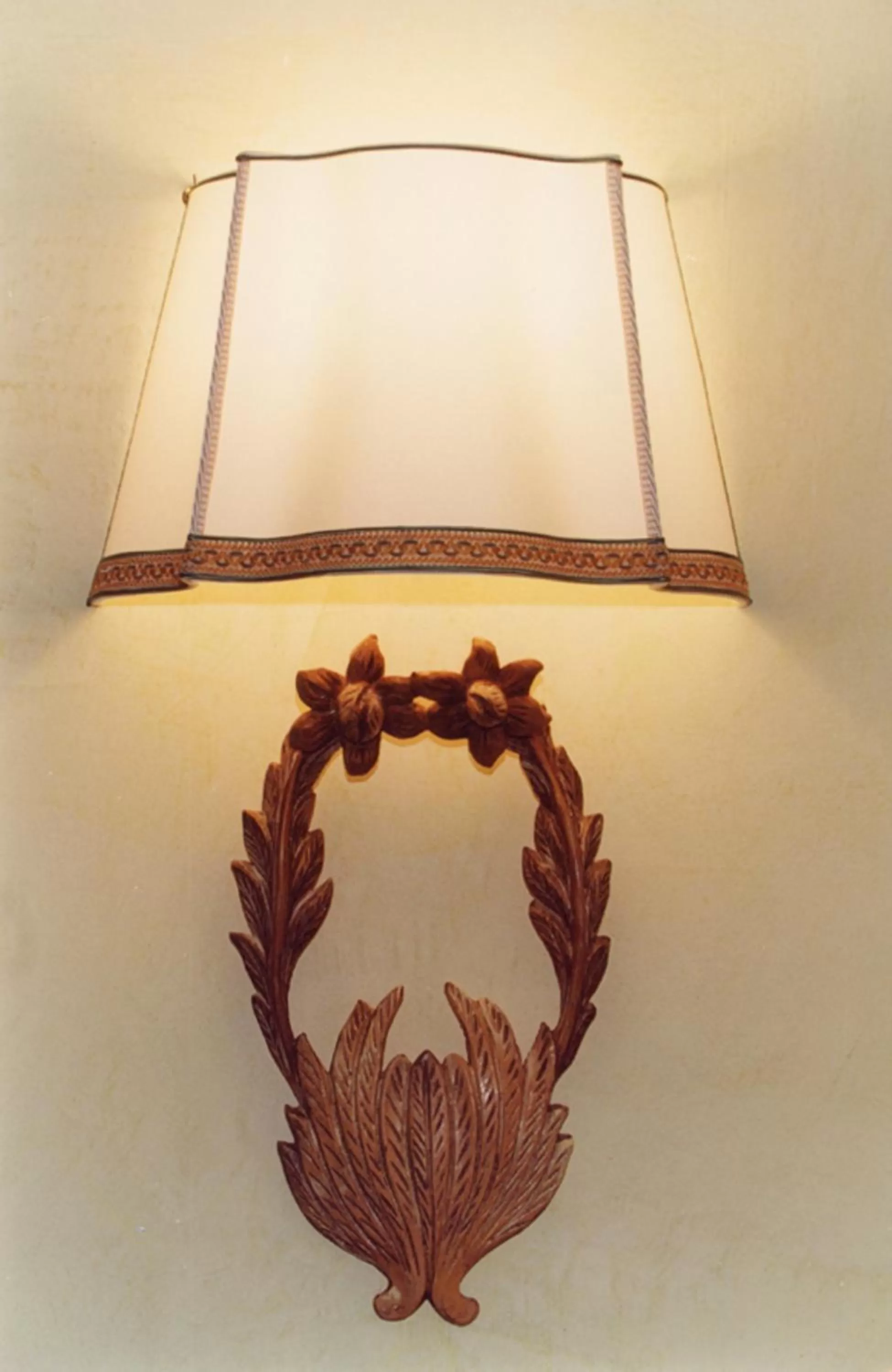 Decorative detail, Bed in Villa Piccola Siena