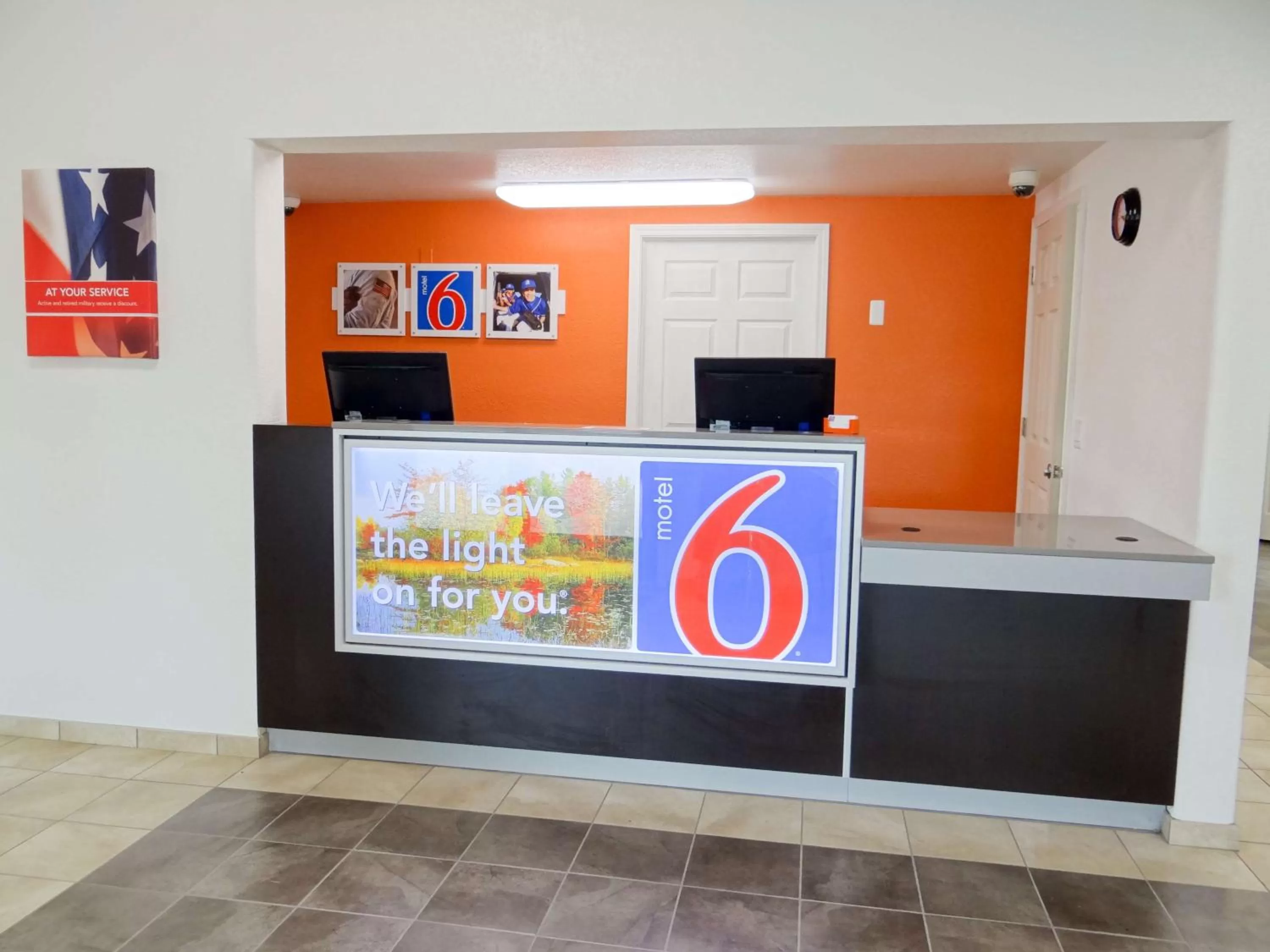 Property logo or sign in Motel 6-Erie, PA