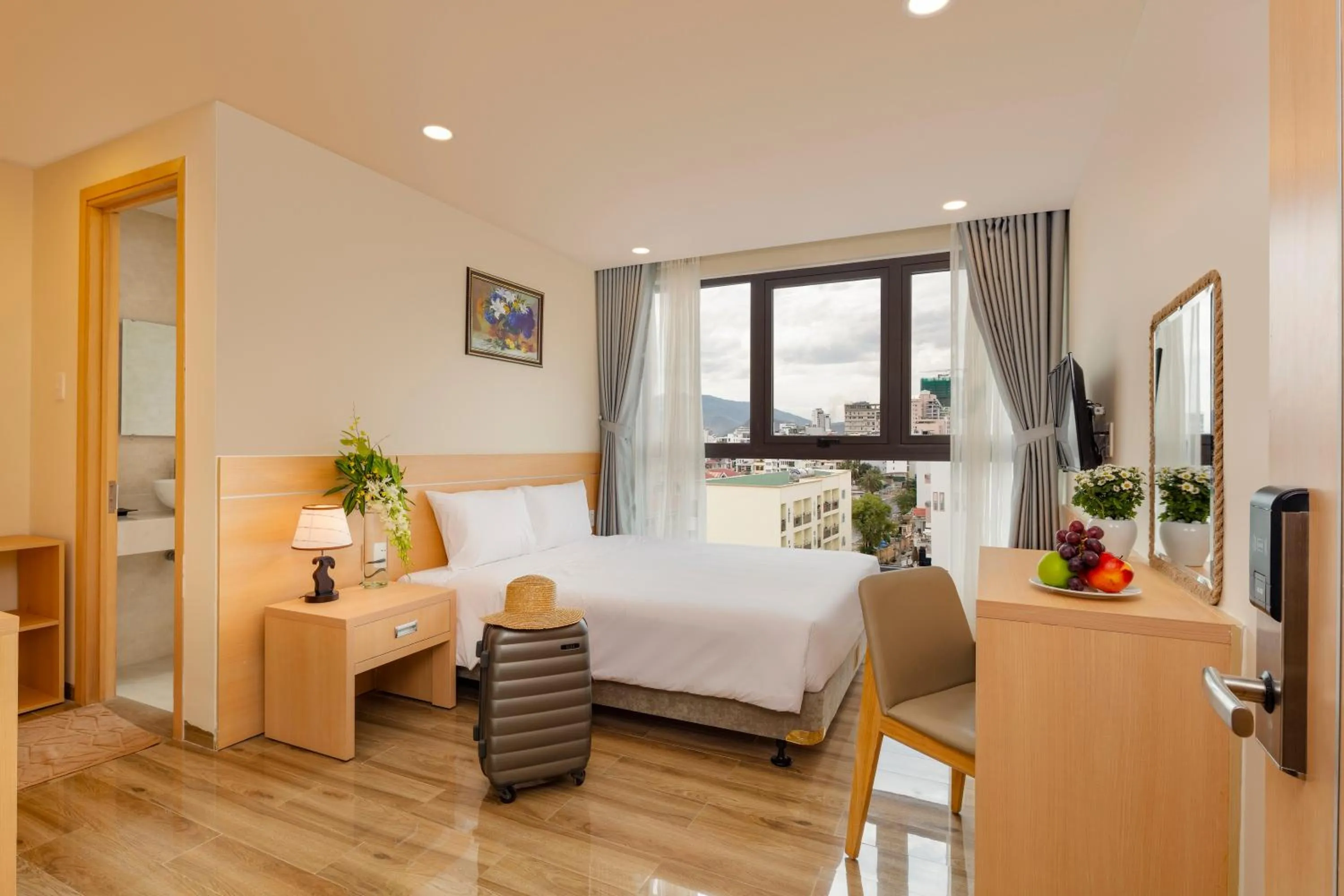 Property building, Bed in The Swan Nha Trang Hotel