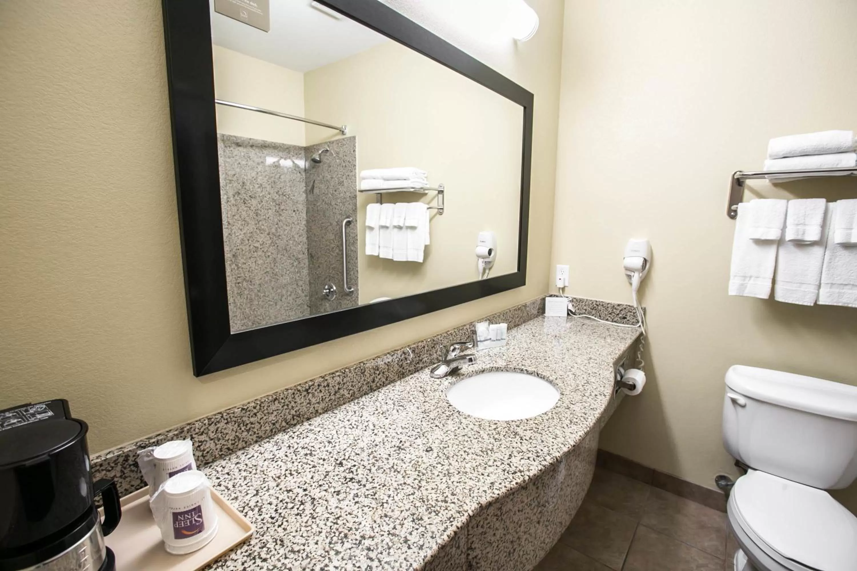 King Room - Non Smoking in Sleep Inn & Suites New Braunfels