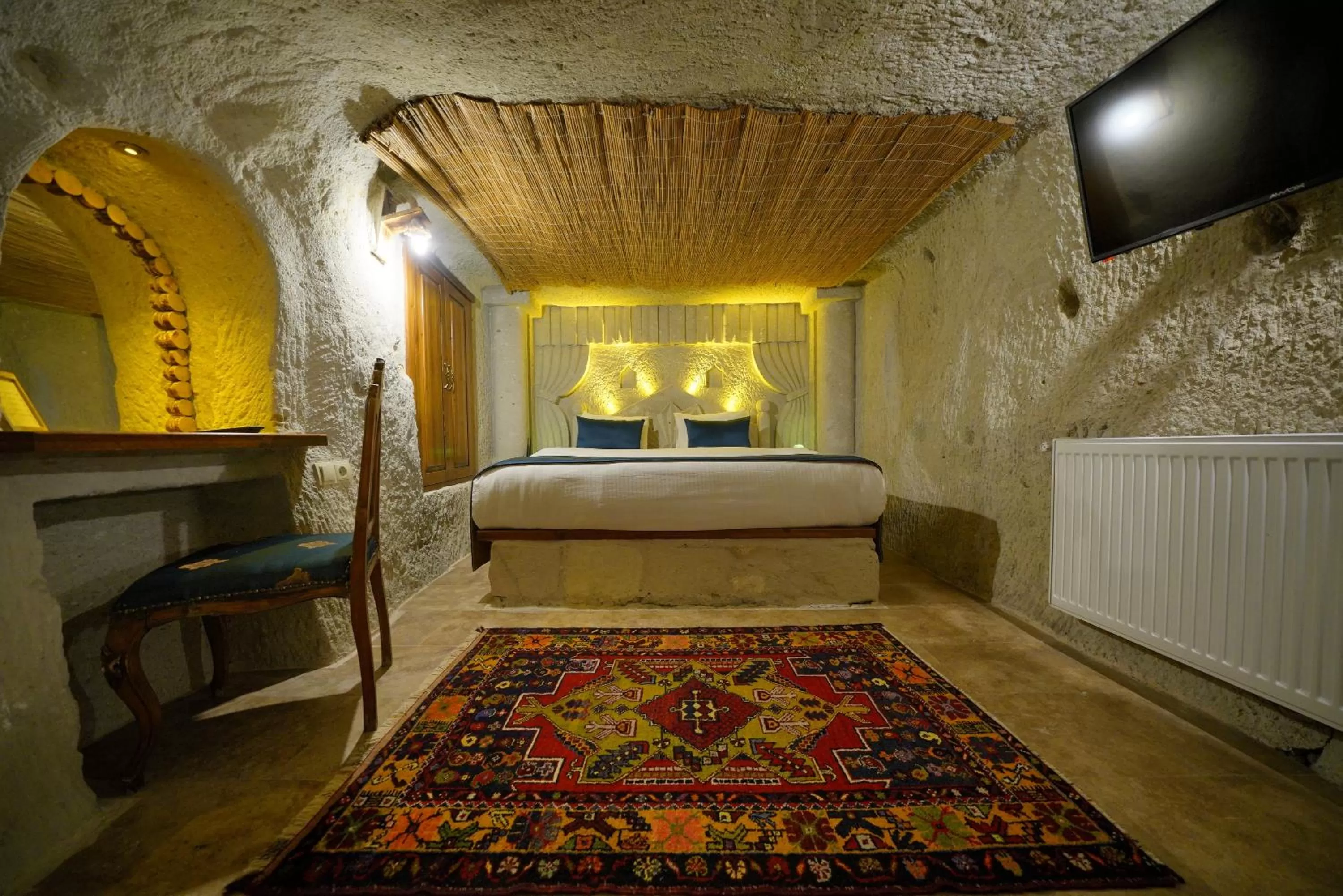 Bed in Cappadocia Nar Cave House & Swimming Pool