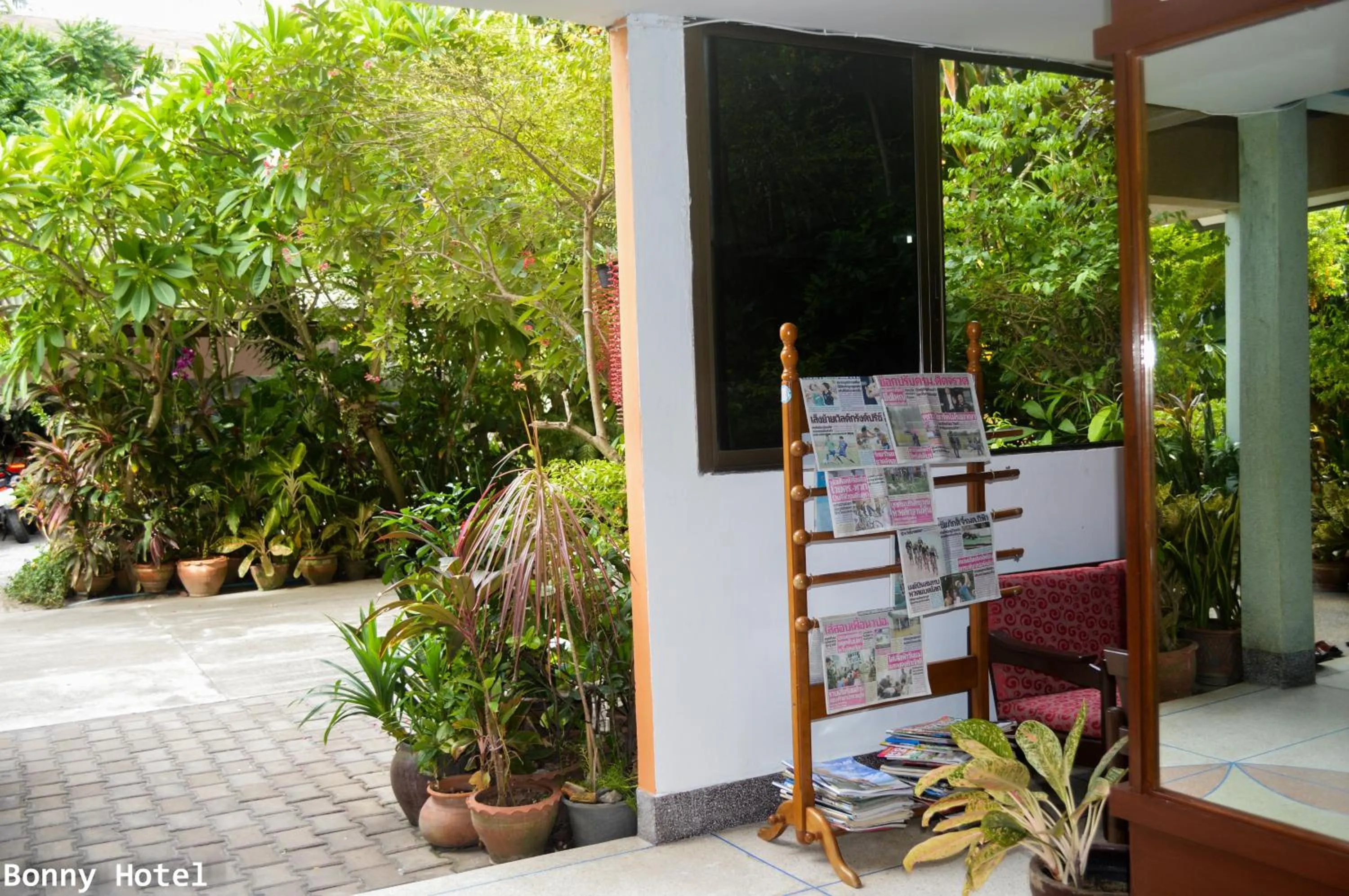 Library in Bonny Hotel 4 Floors No Elevator