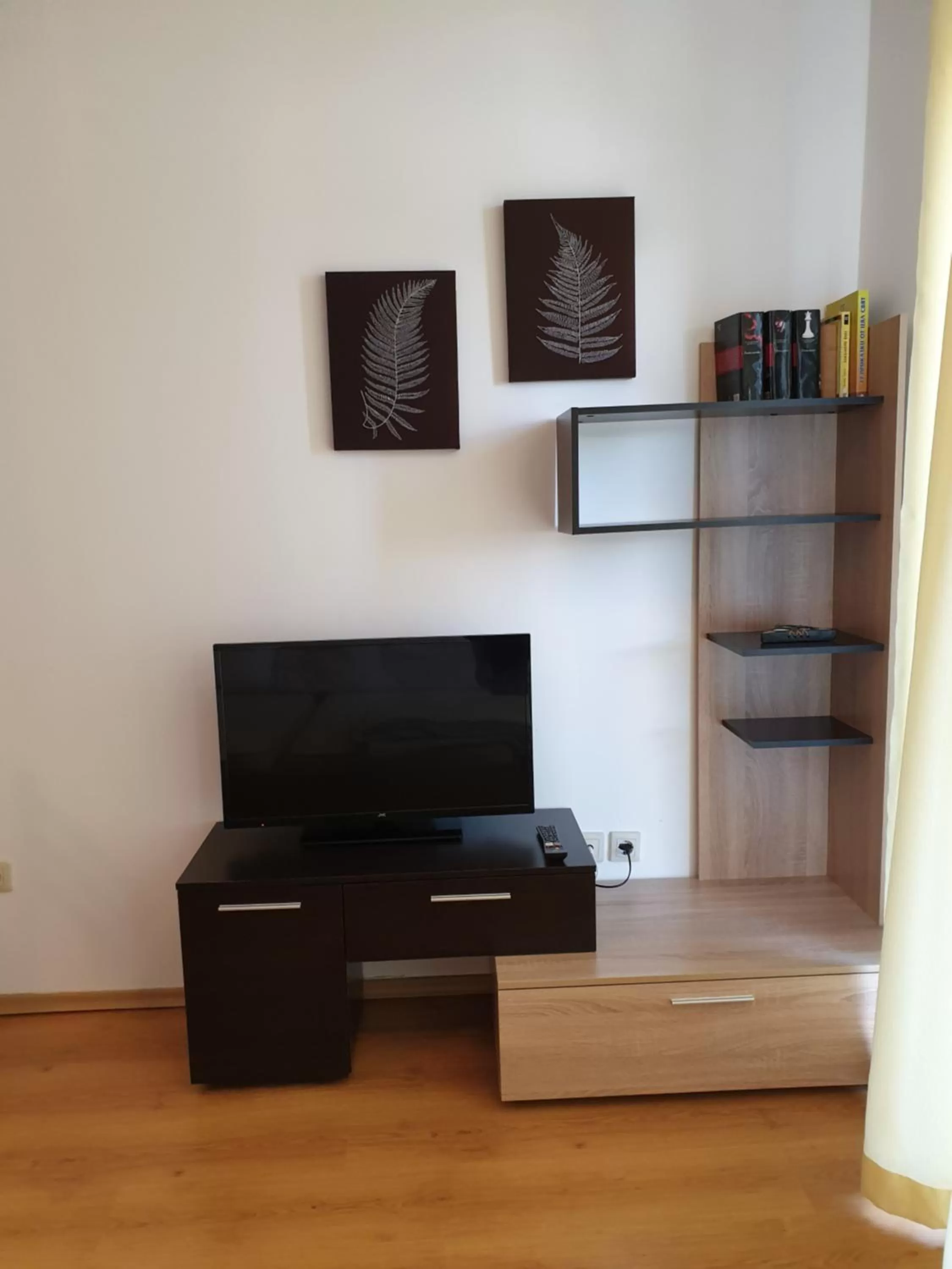 TV and multimedia in Private Studio in Aspen Golf and Ski Resort