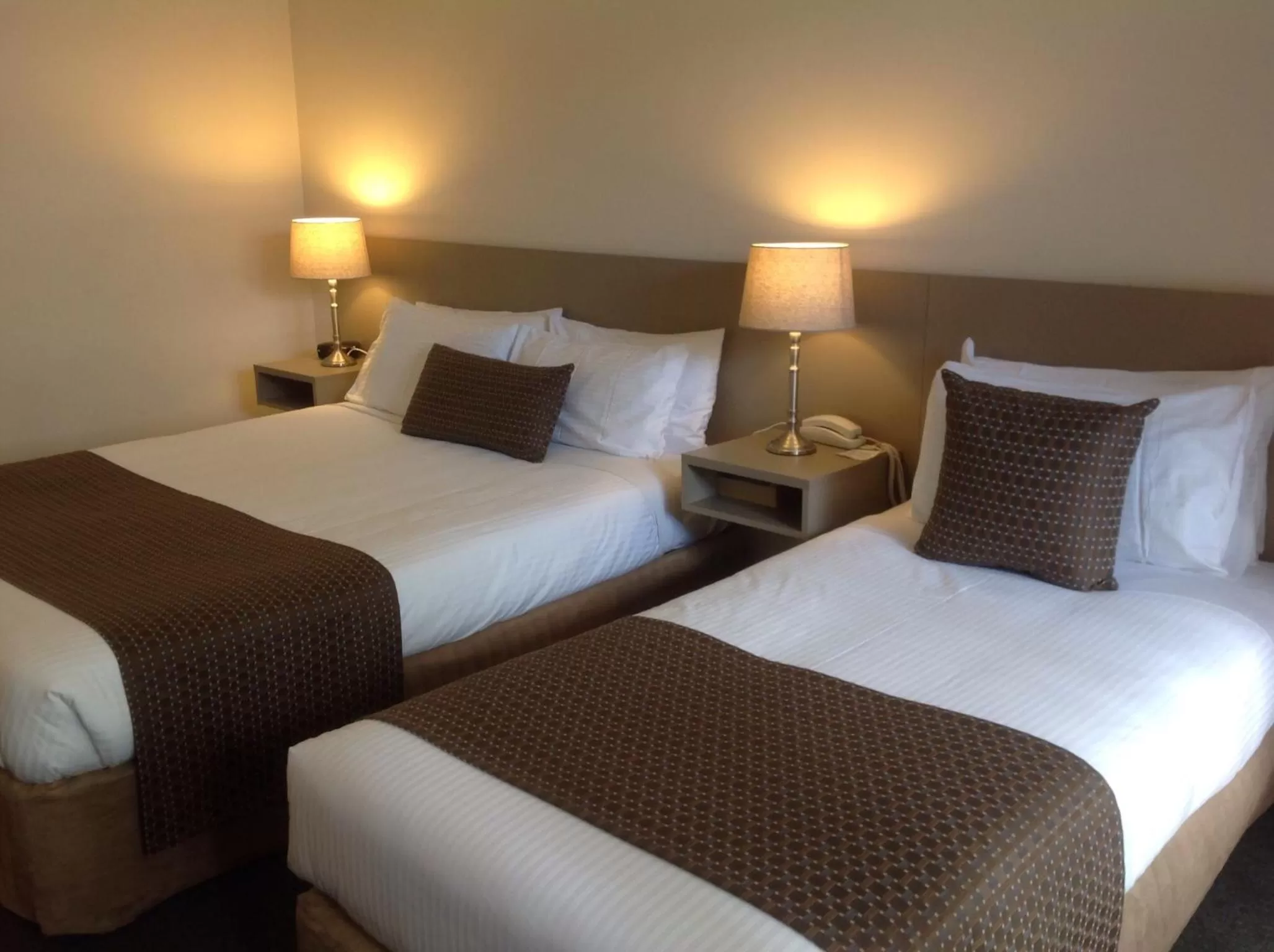 Photo of the whole room, Bed in Buffalo Motor Inn