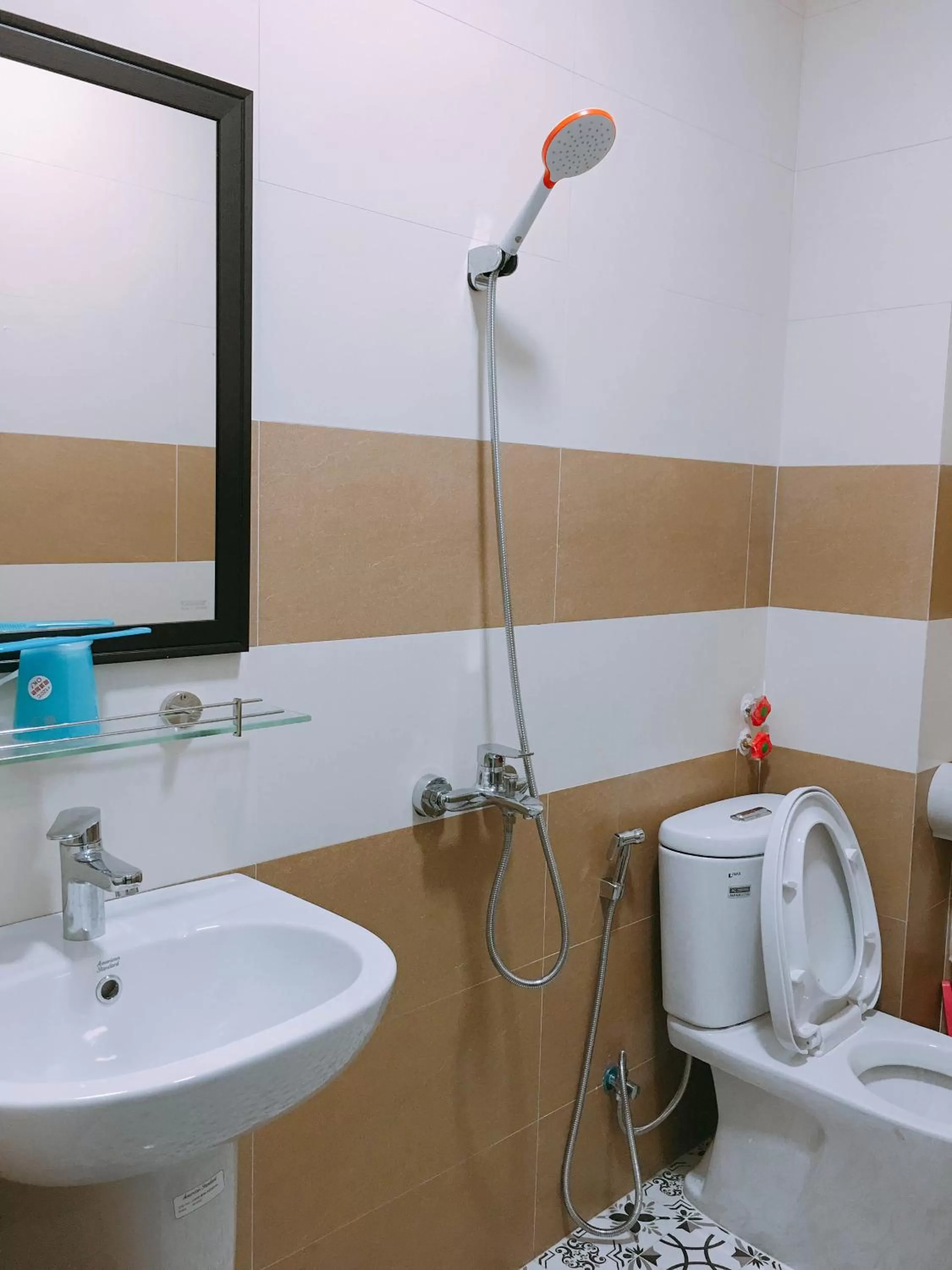 Bathroom in Đình Vũ 3 Motel