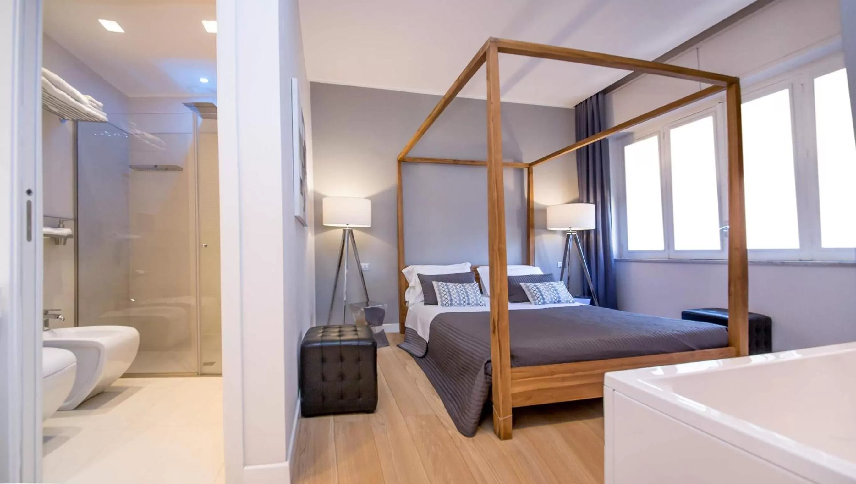 Deluxe Suite in Suite 136