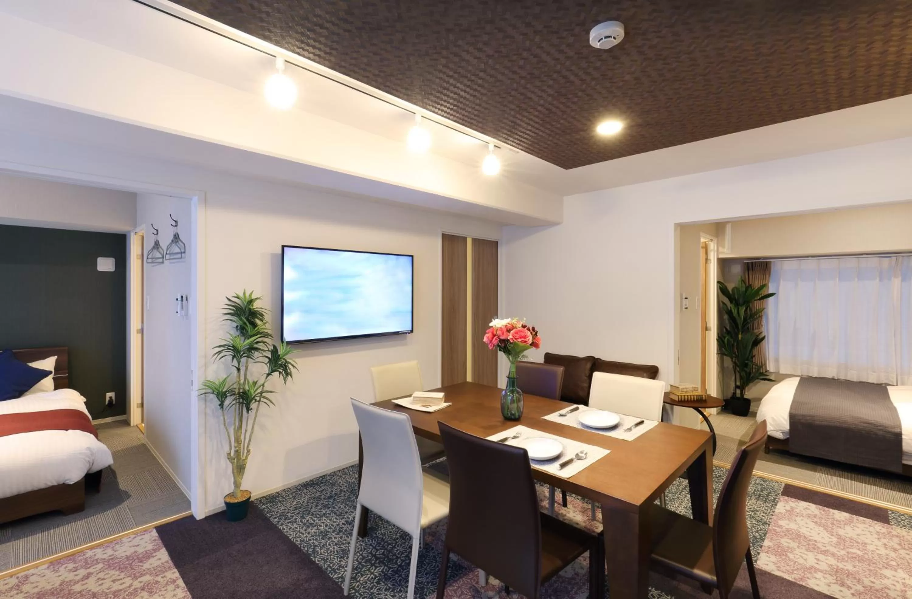 Dining area, Bed in Residence Hotel Hakata 19