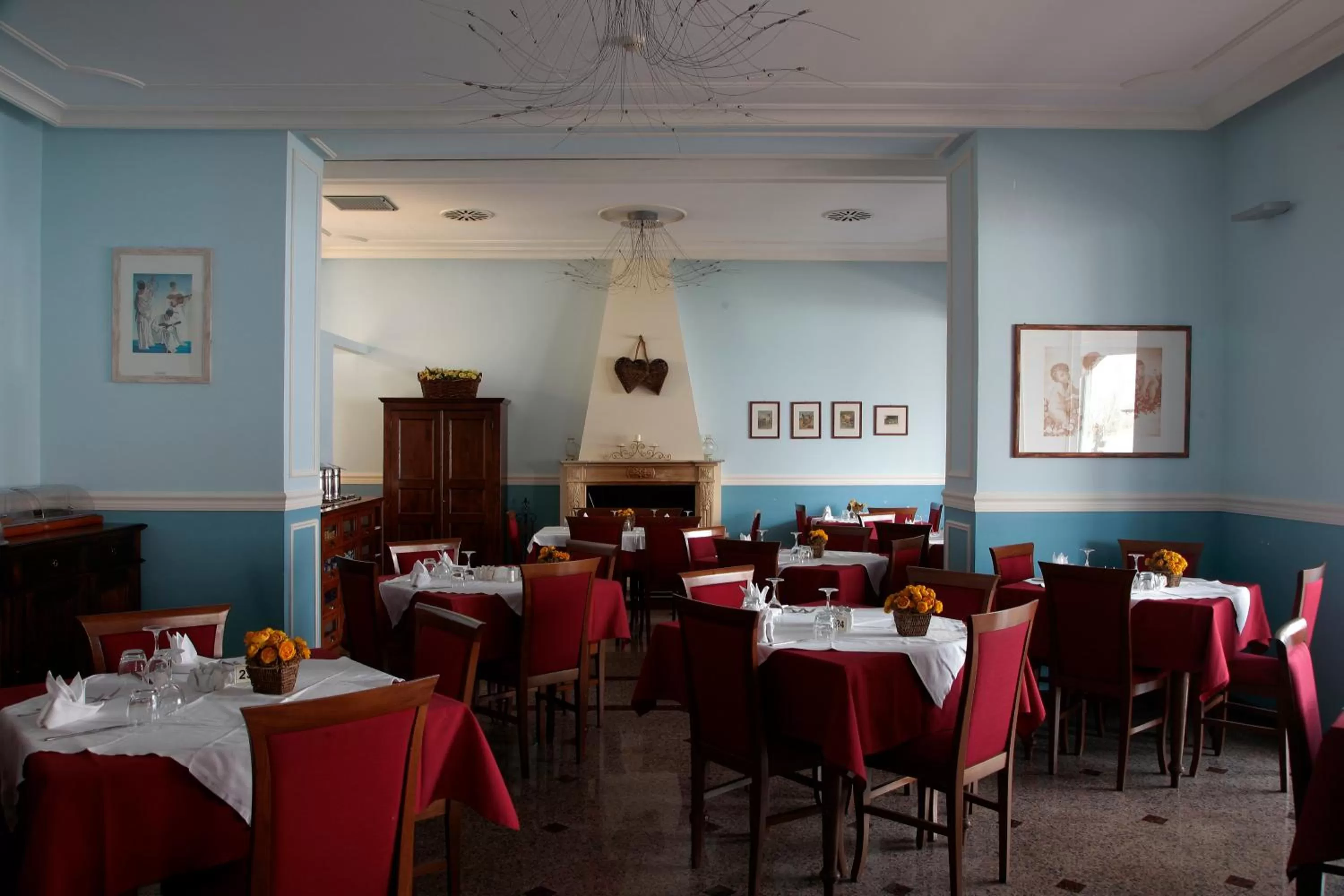 Restaurant/Places to Eat in Hotel Risi