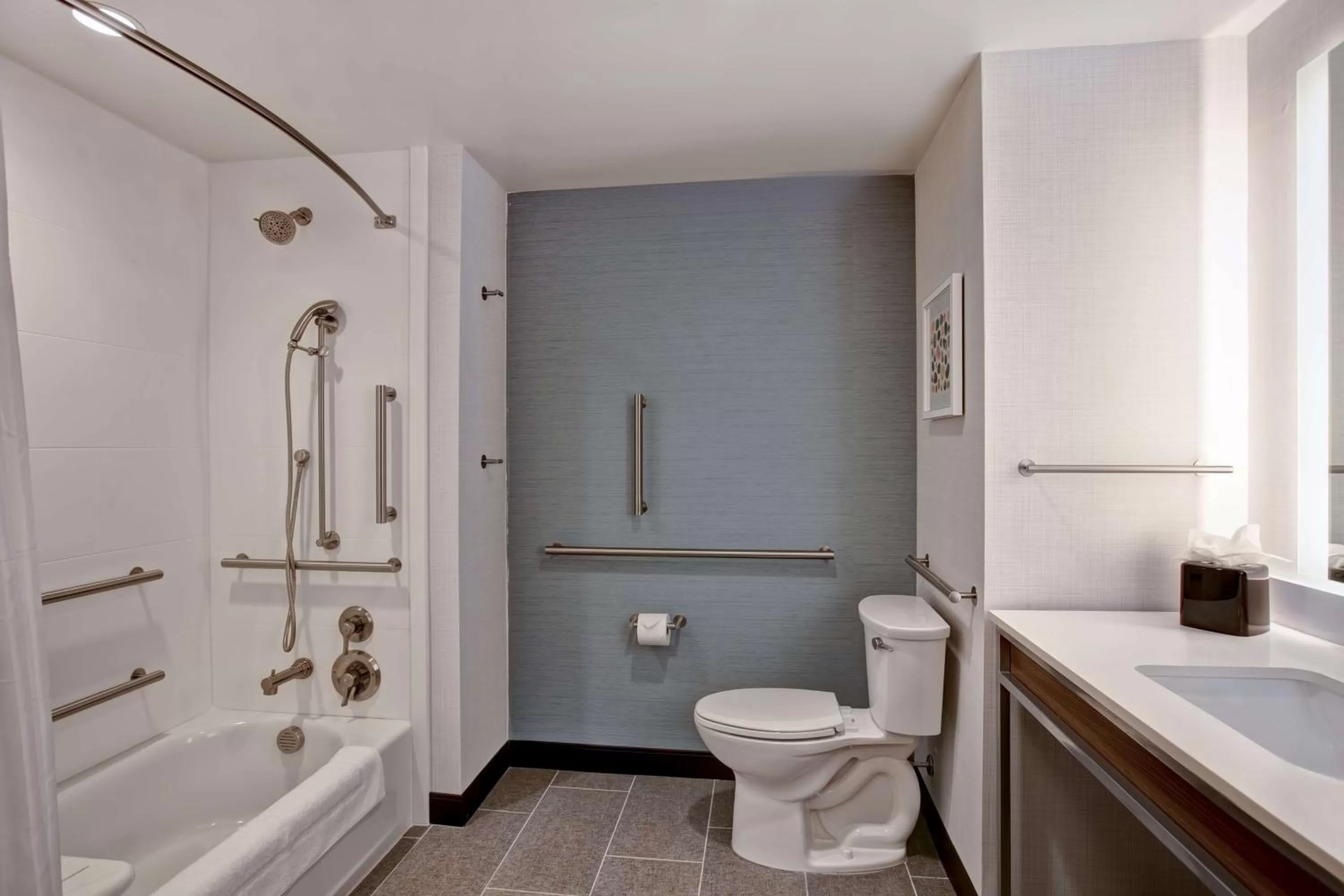 Bathroom in Hilton Garden Inn Summerville, Sc