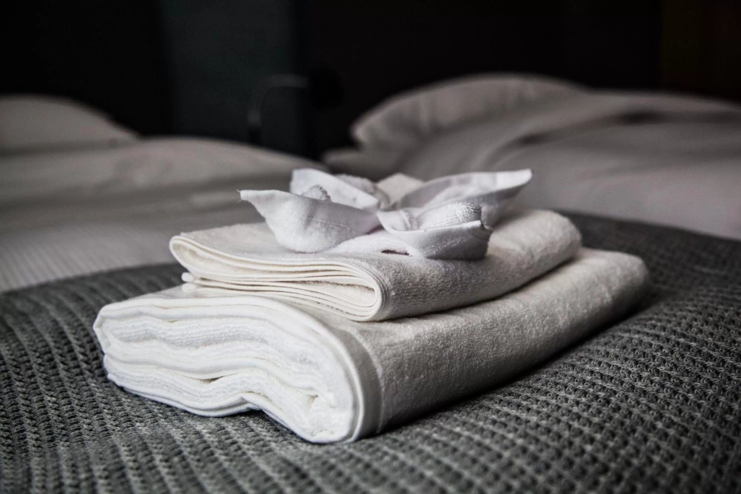 towels, Bed in Hótel Vesturland