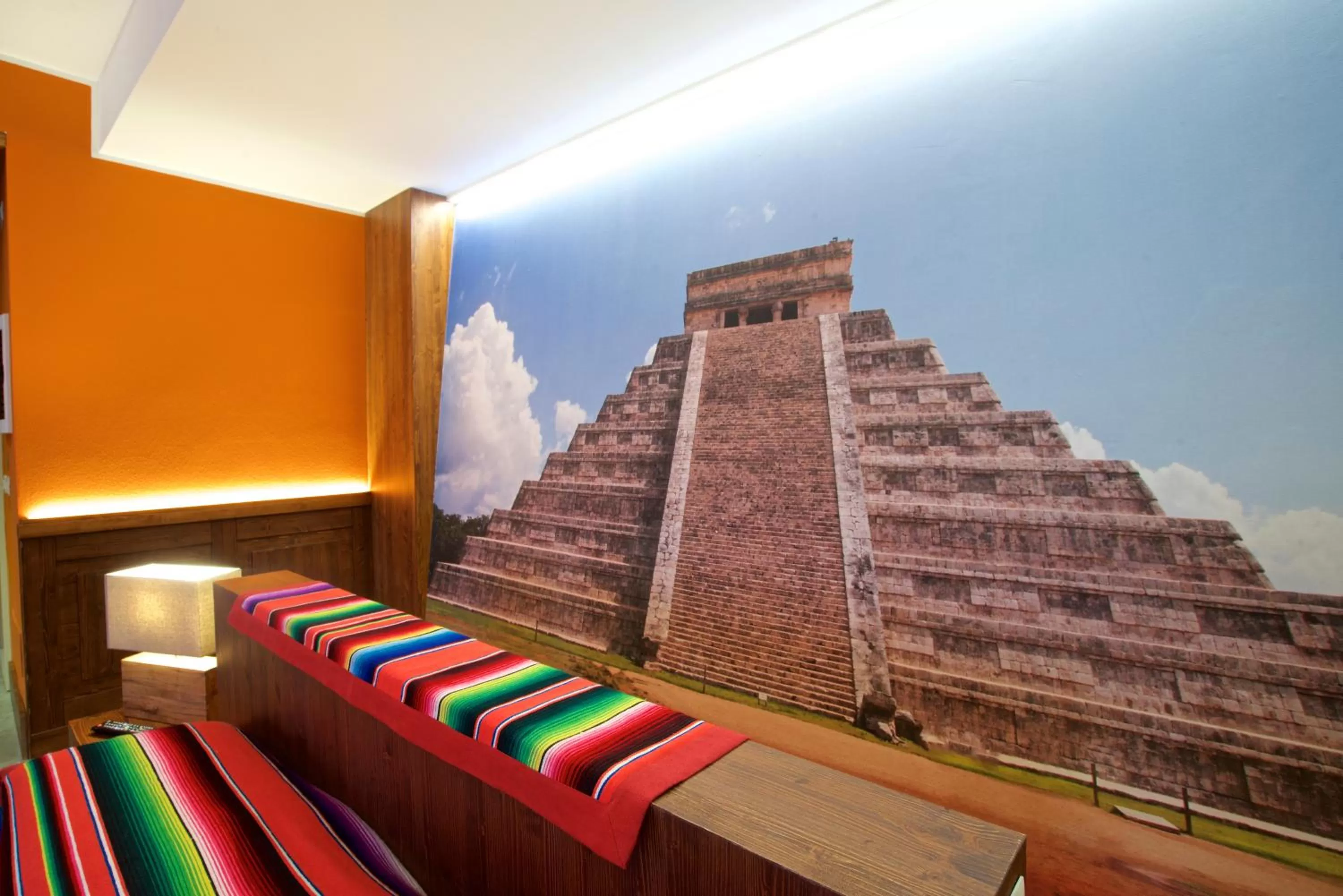 Decorative detail in Design Suite Tirano