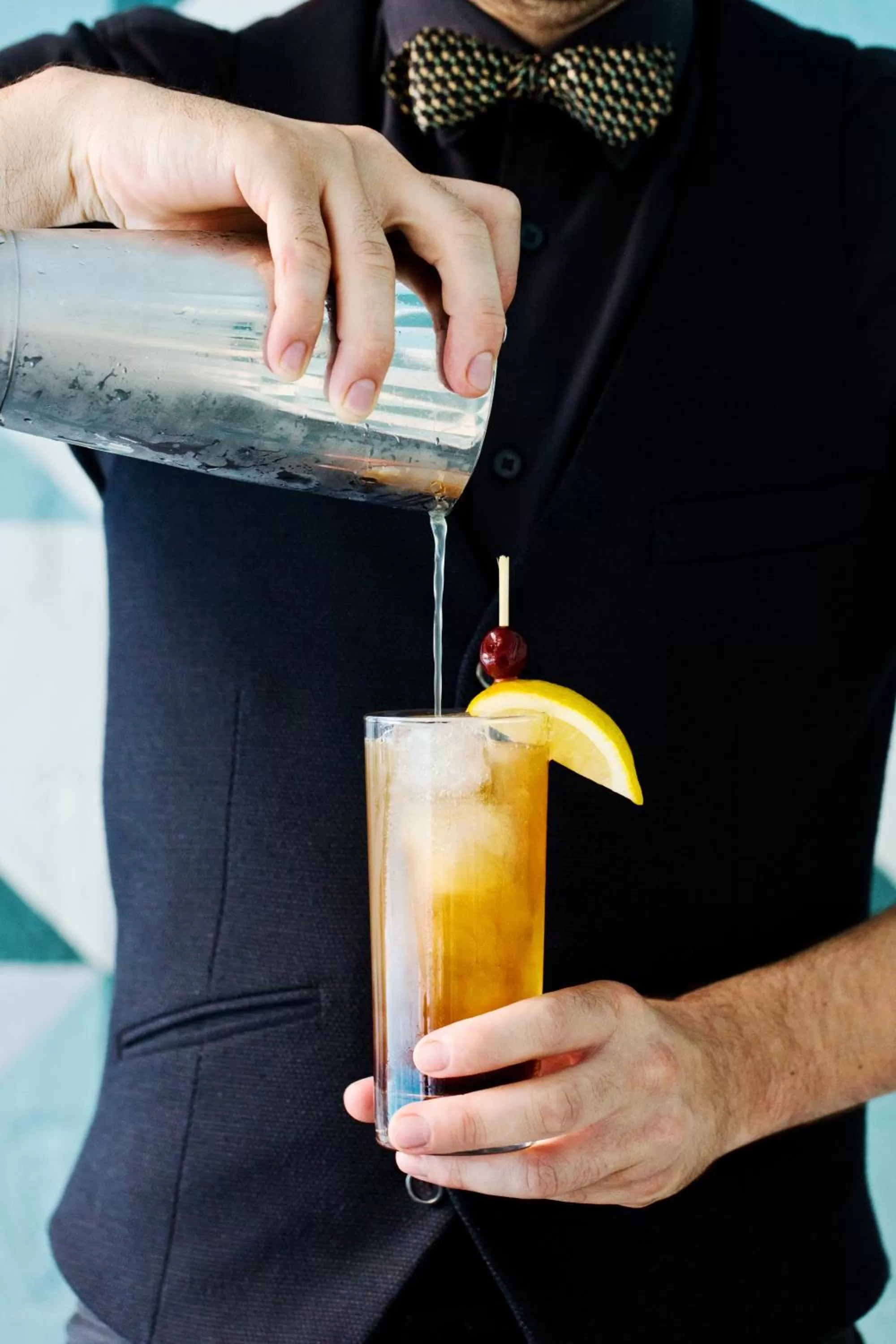 Alcoholic drinks in Avalon Hotel Beverly Hills, a Member of Design Hotels