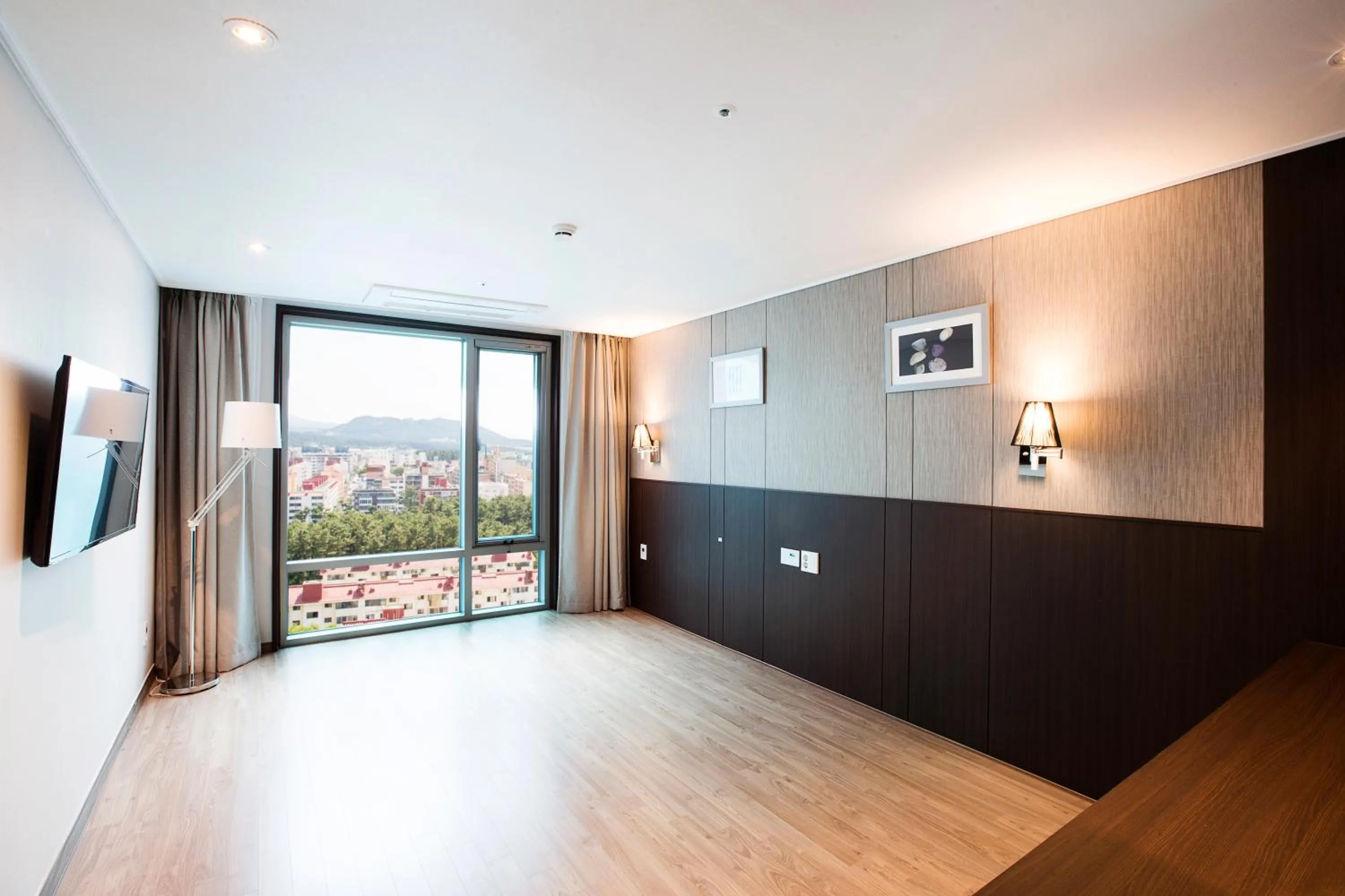 Ramada by Wyndham Jeju City Hall