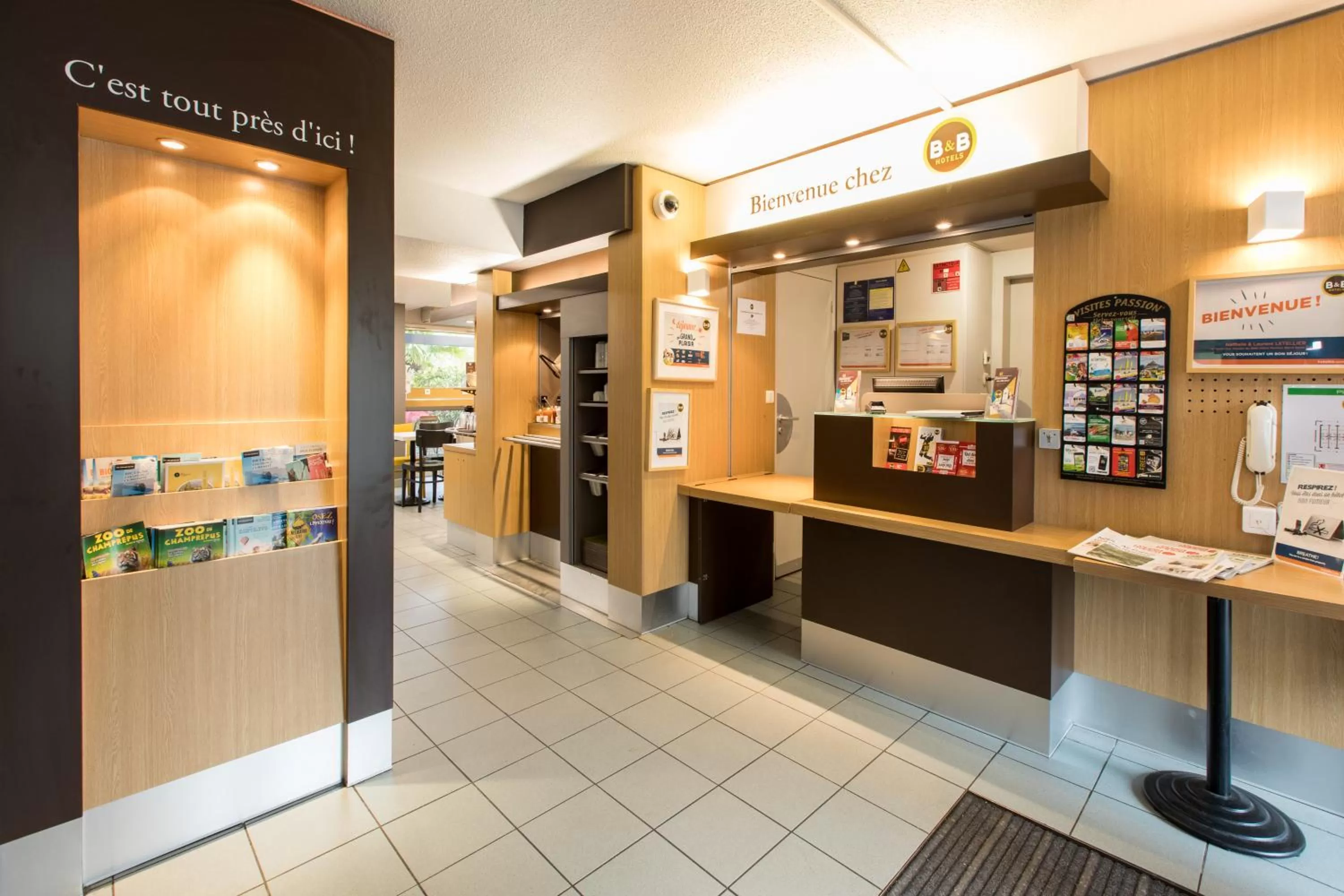 Lobby or reception in B&B HOTEL Rennes Nord St Grégoire