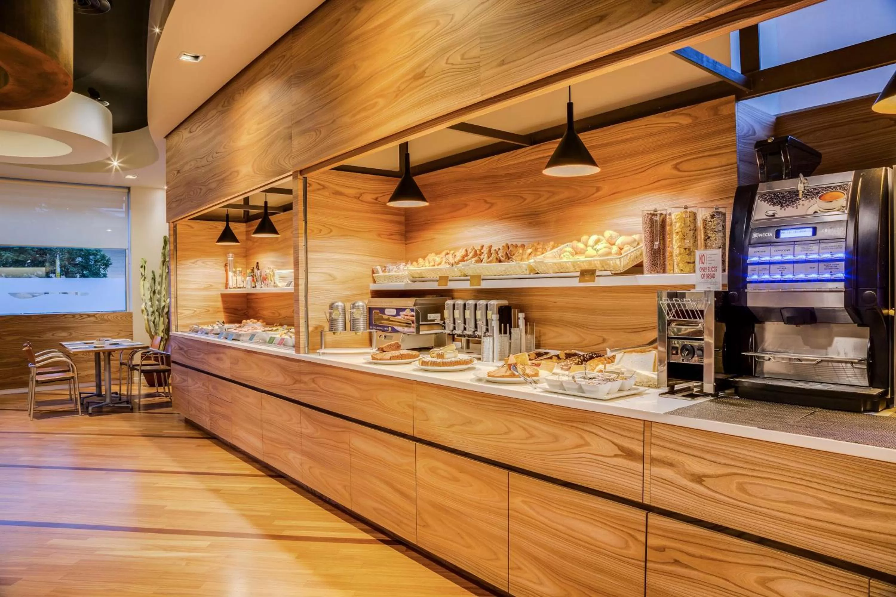 Restaurant/places to eat in Best Western Plus Hotel Bologna