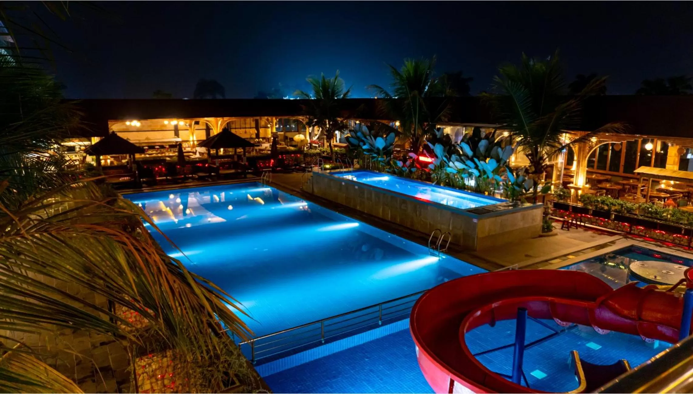 Swimming pool in Grand Sunshine Resort & Convention