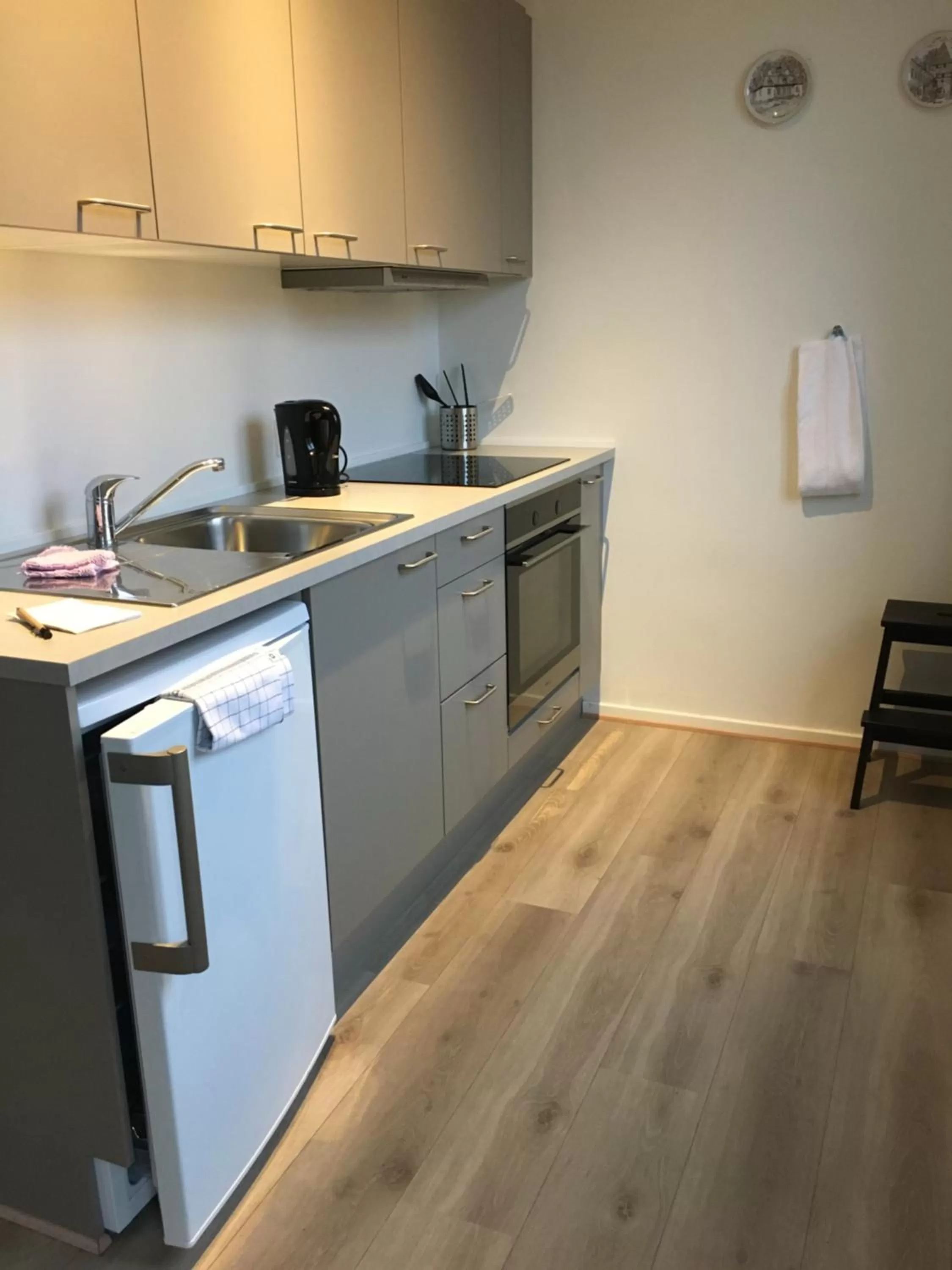 Kitchen or kitchenette, Kitchen/Kitchenette in Hotel Residens Møen