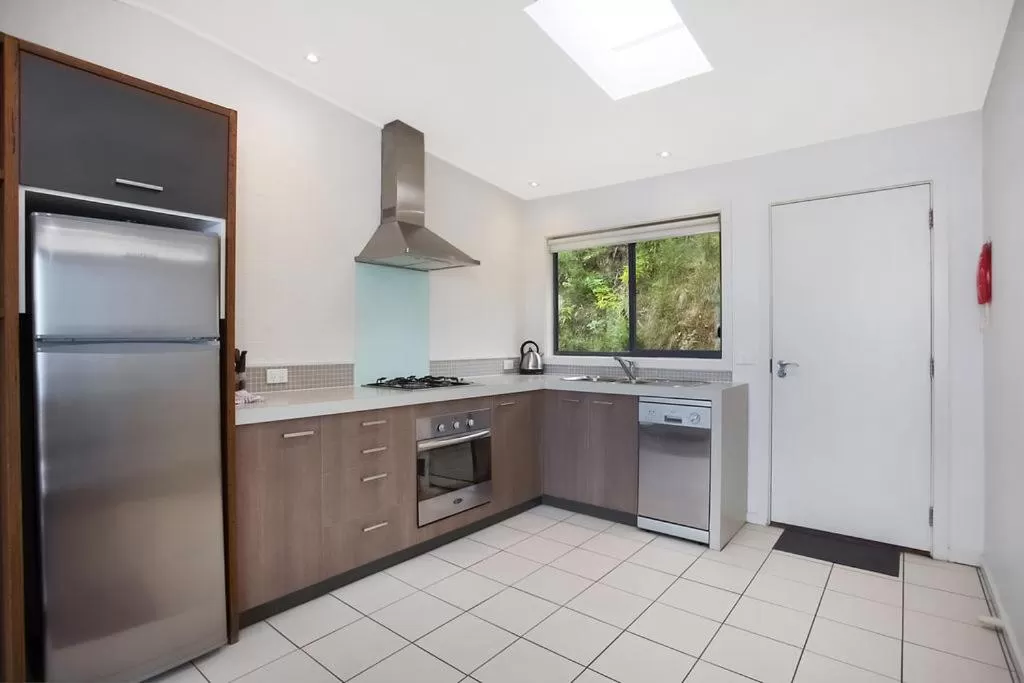 Kitchen or kitchenette in Beacon Point Ocean View Villas