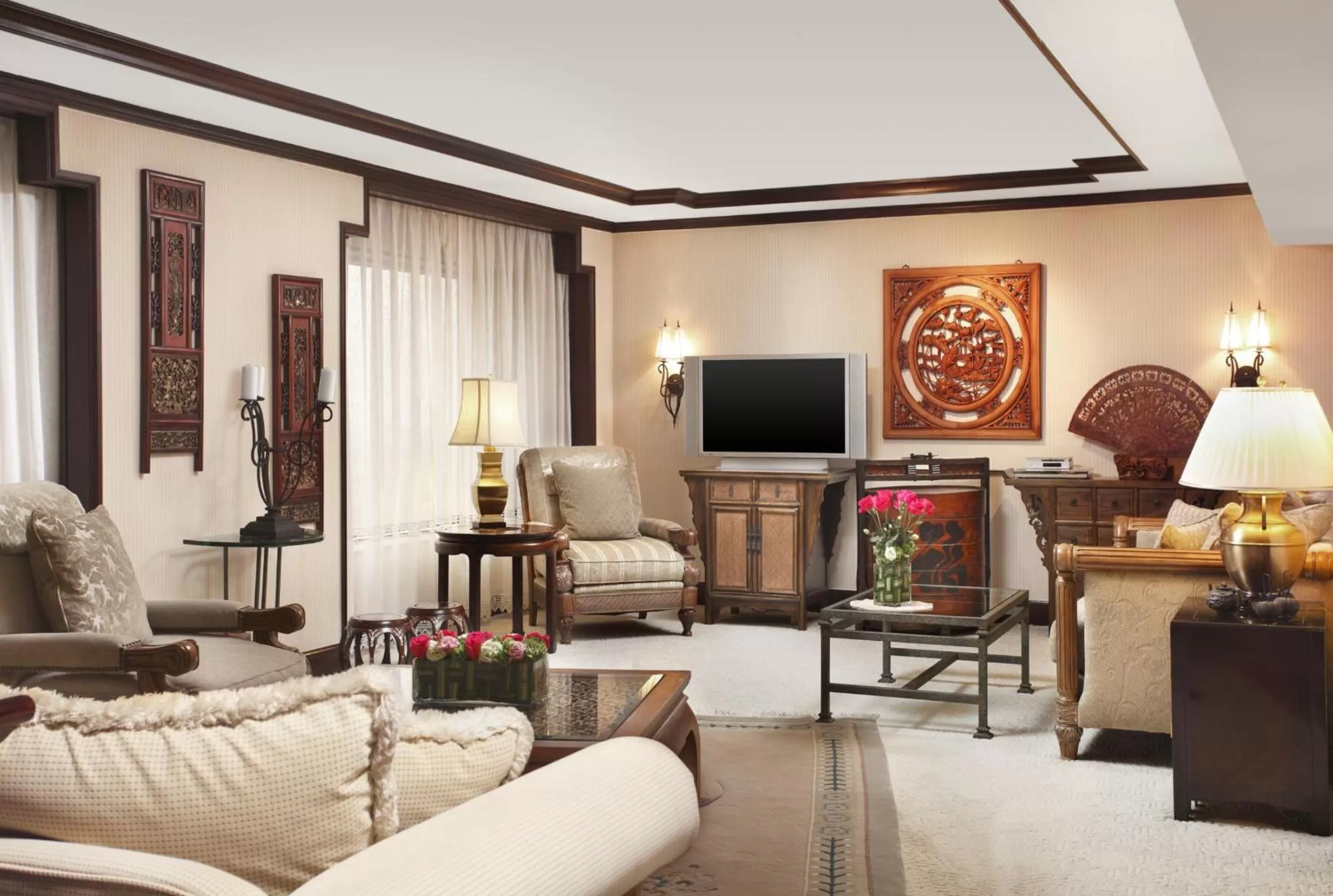 Seating area in Hongqiao Jin Jiang Hotel (Formerly Sheraton Shanghai Hongqiao Hotel)