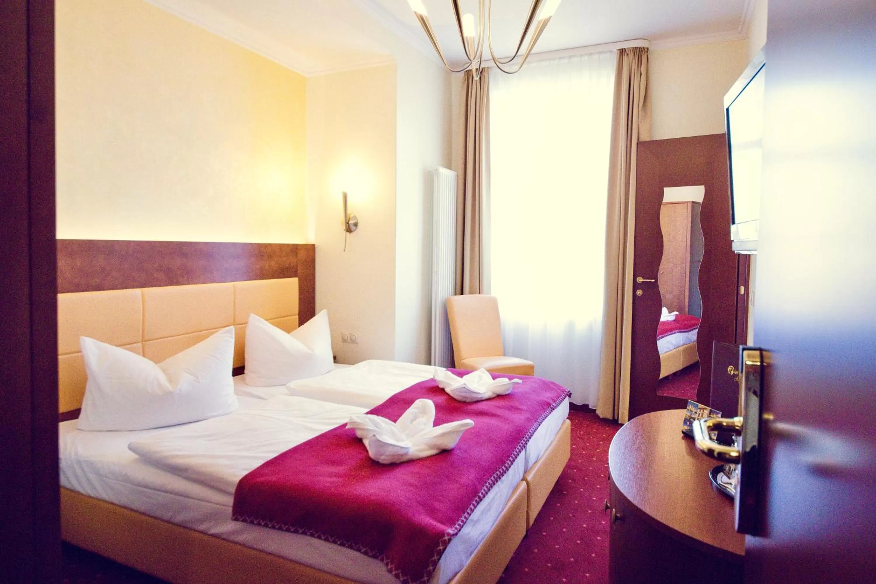 Photo of the whole room, Bed in Hotel Arena City