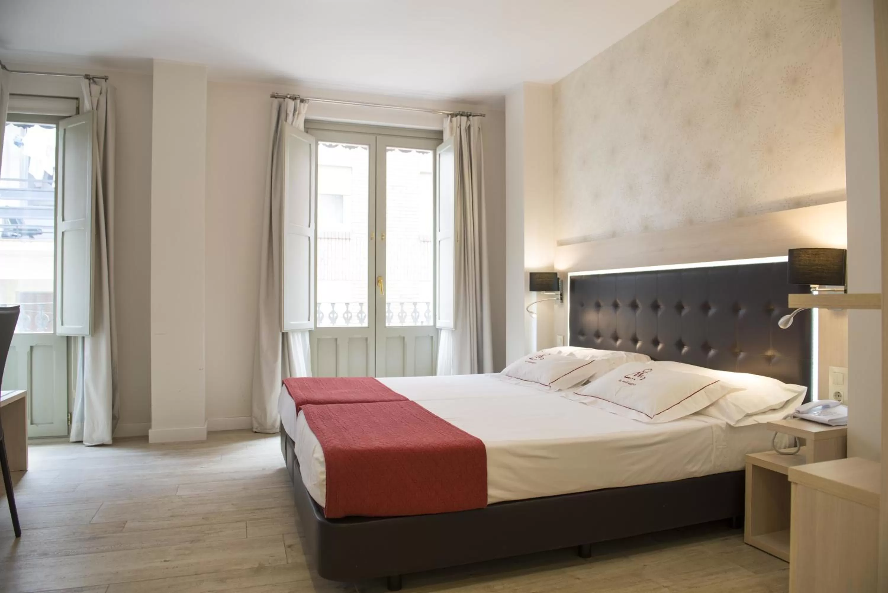 Bedroom, Bed in El Mudayyan