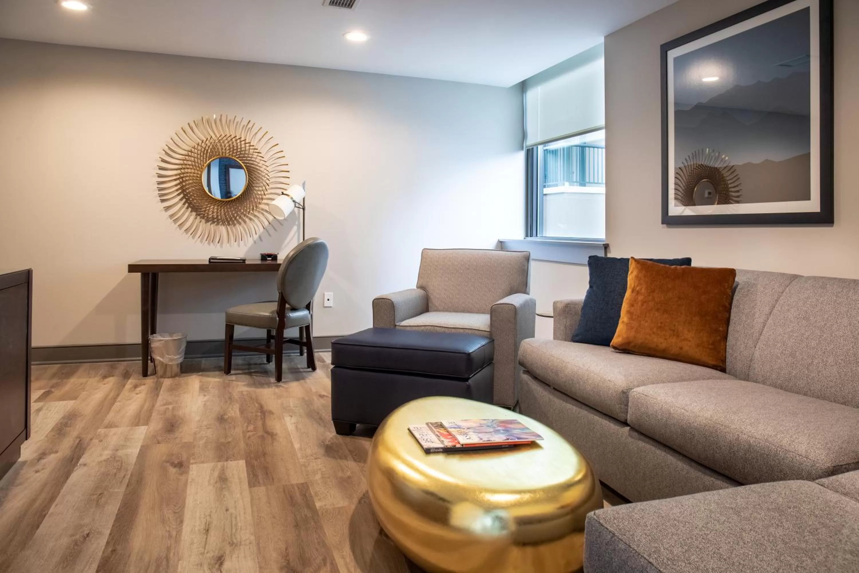 Living room in Haywood Park Hotel, an Ascend Collection Hotel